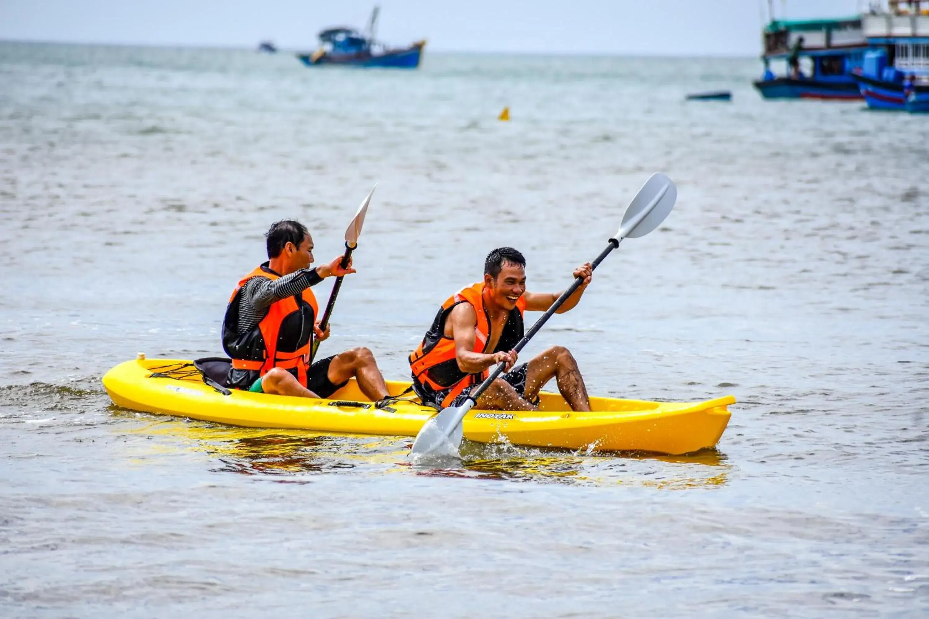 Activities, Canoeing in Pandanus Resort