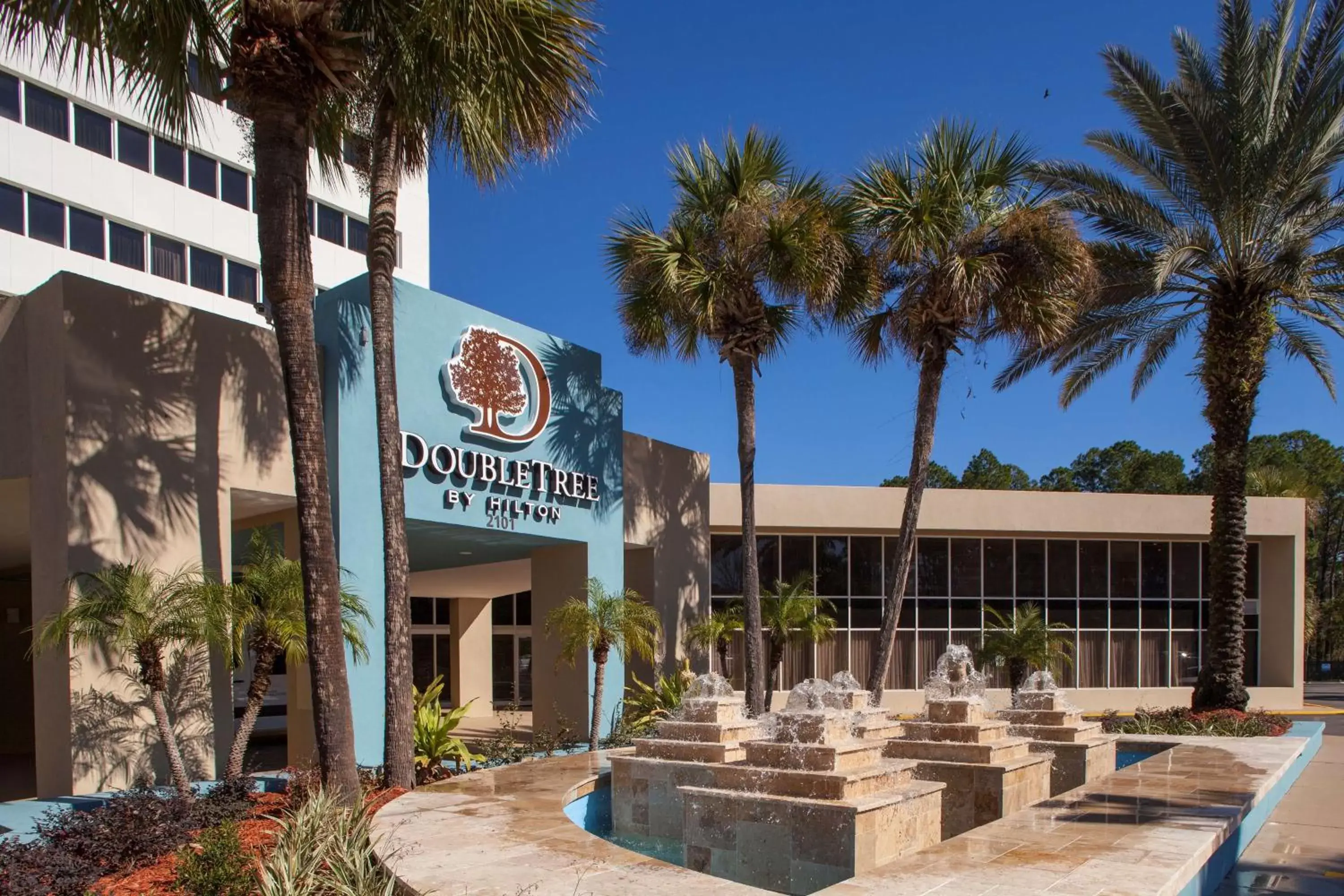 Property Building in DoubleTree by Hilton Hotel Jacksonville Airport