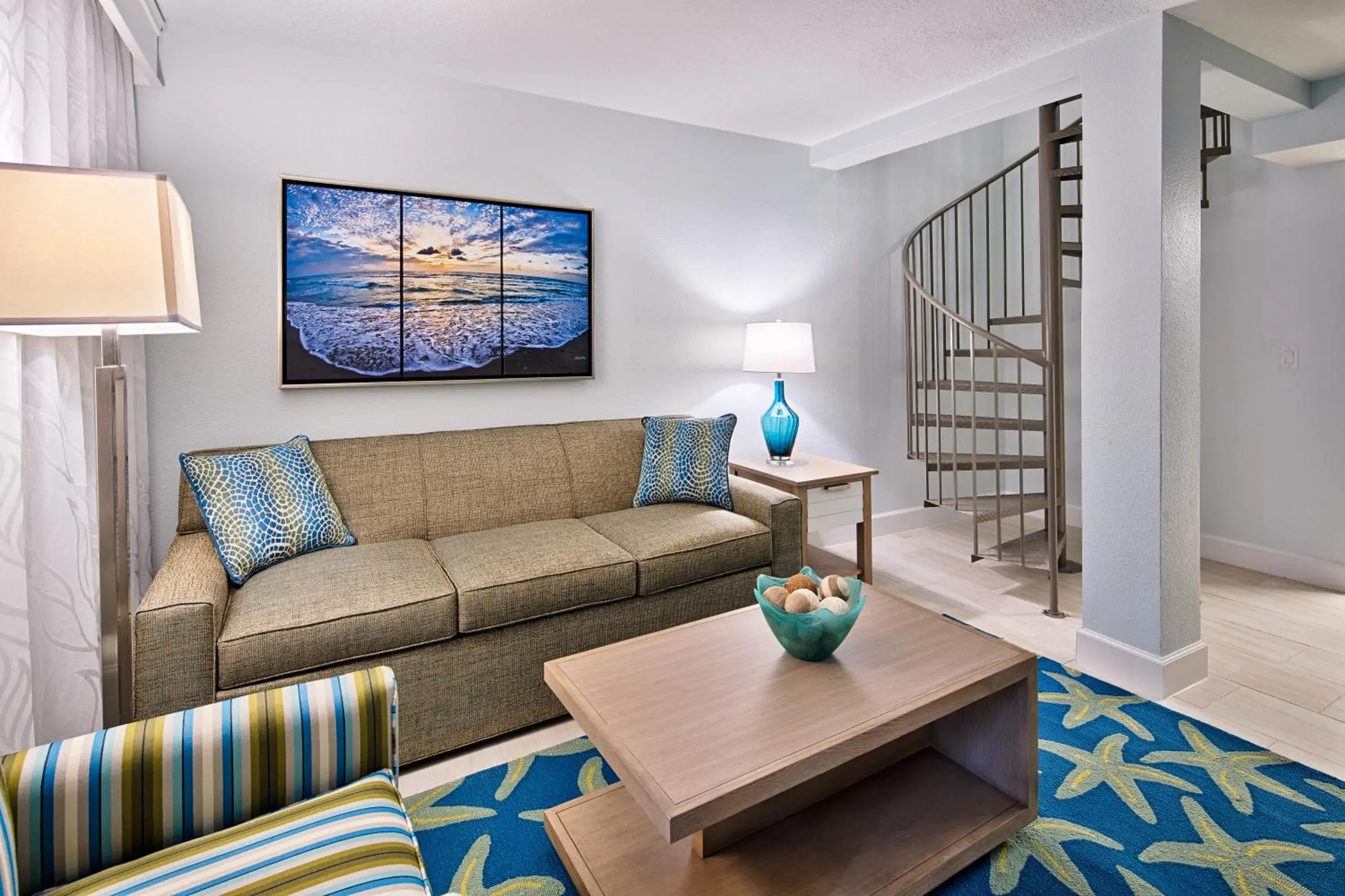 Living room, Seating Area in Grand Seas by Exploria Resorts