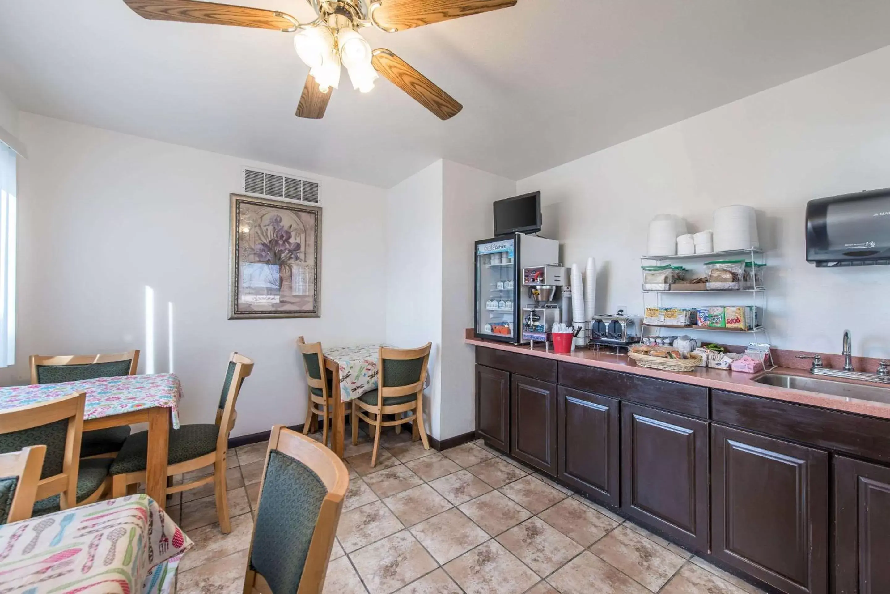 Restaurant/places to eat in Rodeway Inn Restaurant/places to eat in Rodeway Inn