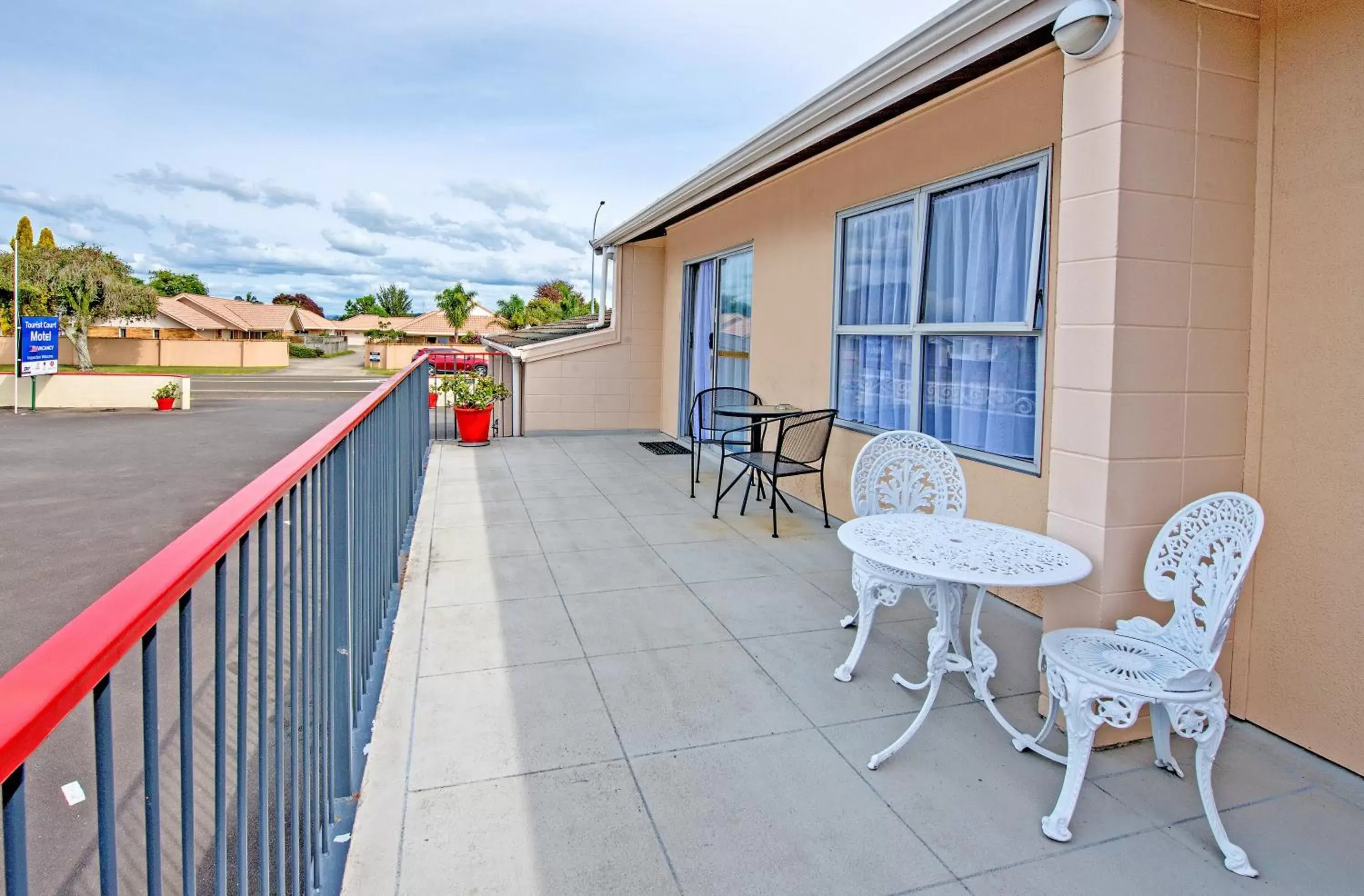 Balcony/Terrace in Tourist Court Motel