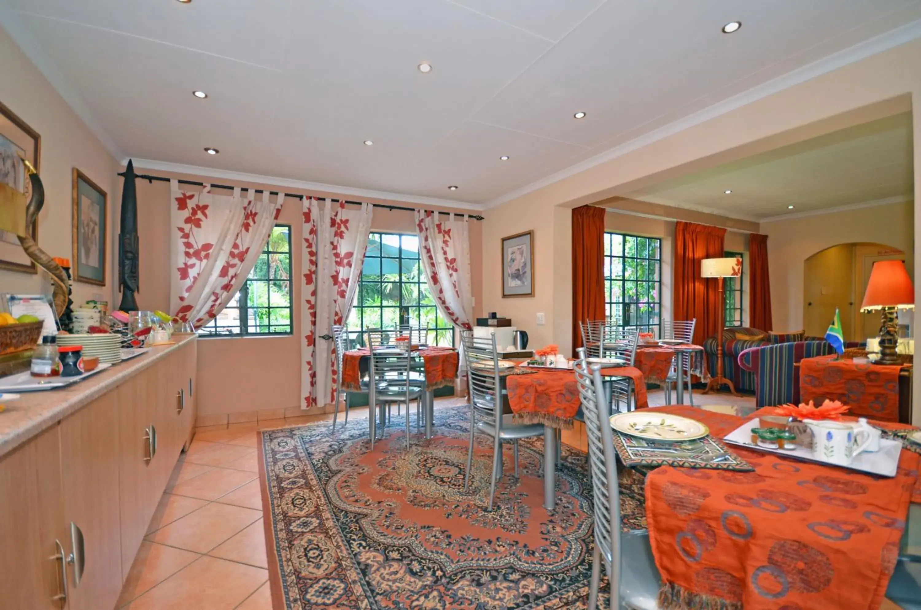 Restaurant/places to eat in Cherry Tree Cottage B&B Linden Restaurant/places to eat in Cherry Tree Cottage B&B Linden