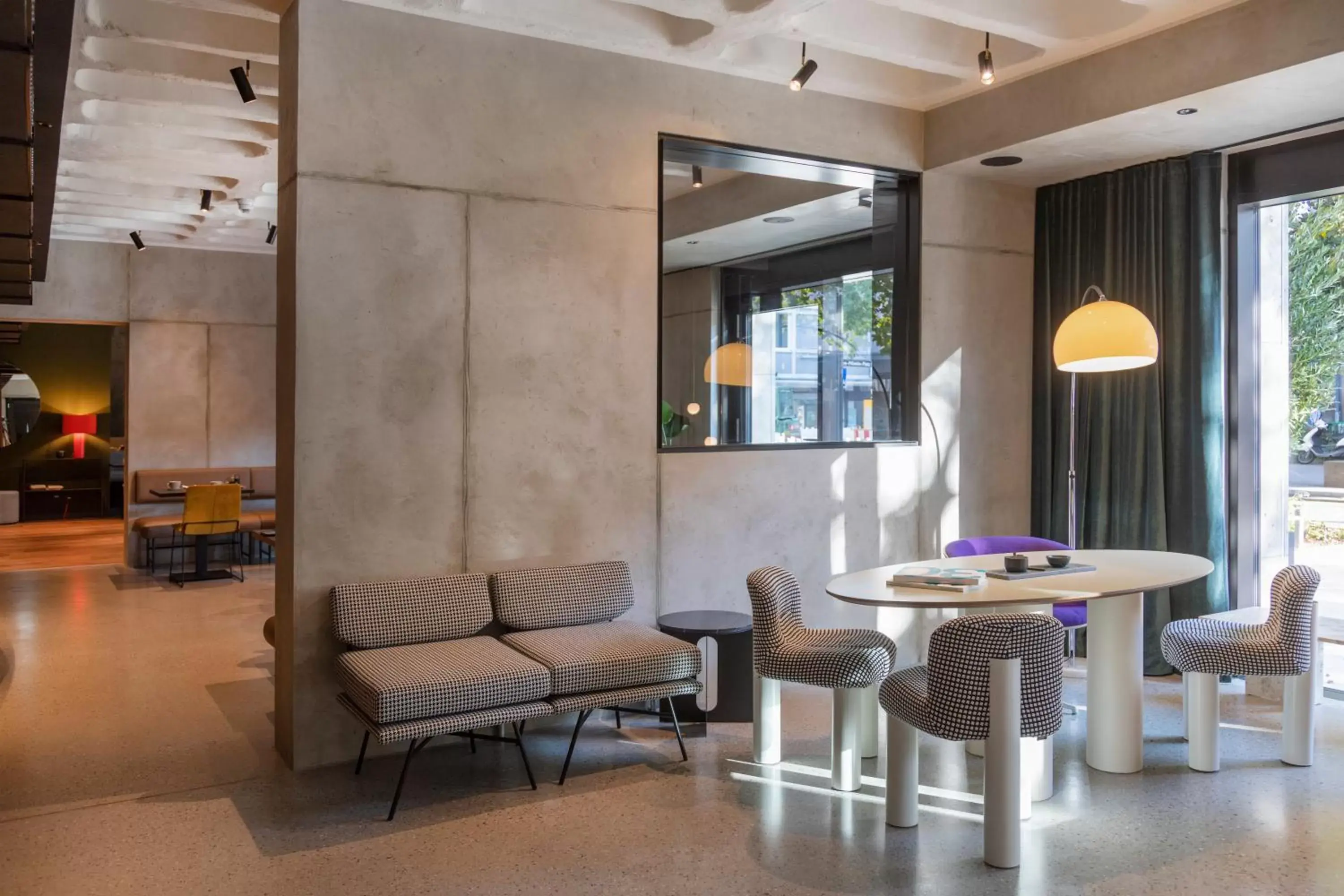 Restaurant/places to eat in EmiLu Design Hotel Restaurant/places to eat in EmiLu Design Hotel