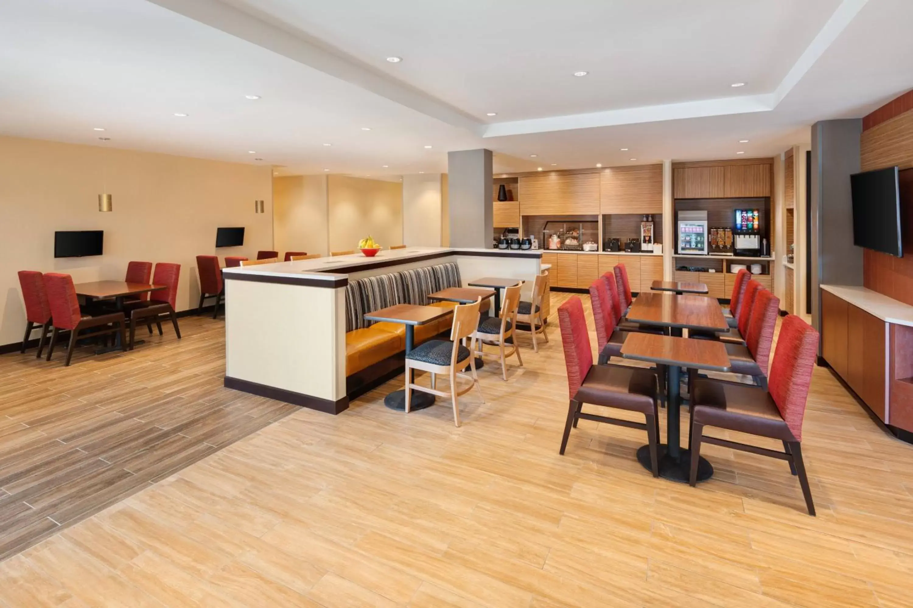 Breakfast, Restaurant/Places to Eat in TownePlace Suites Atlanta Lawrenceville