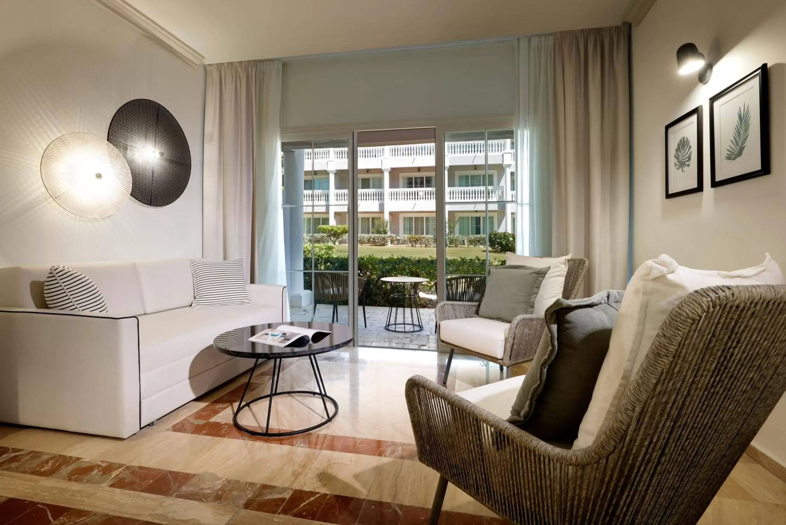 Living room in Grand Palladium Jamaica Resort & Spa All Inclusive Living room in Grand Palladium Jamaica Resort & Spa All Inclusive