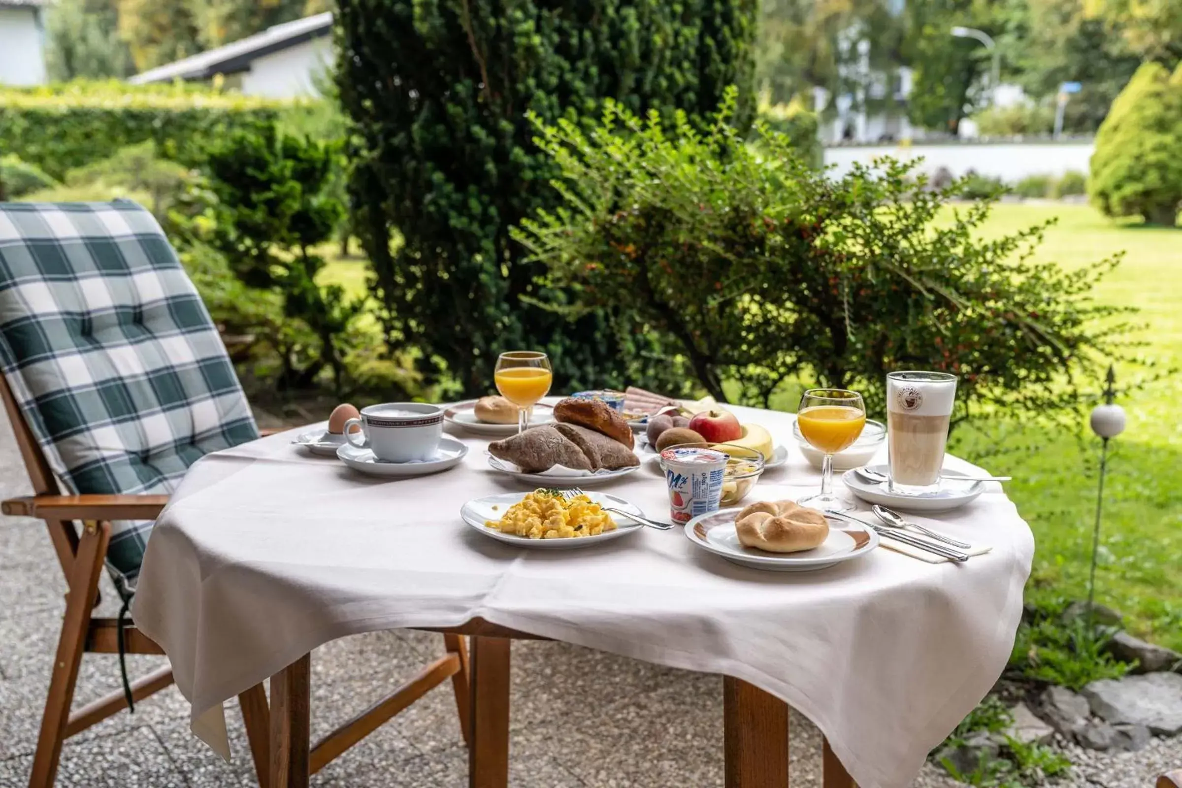 Balcony/Terrace, Breakfast in Hotel Garni Brunnthaler