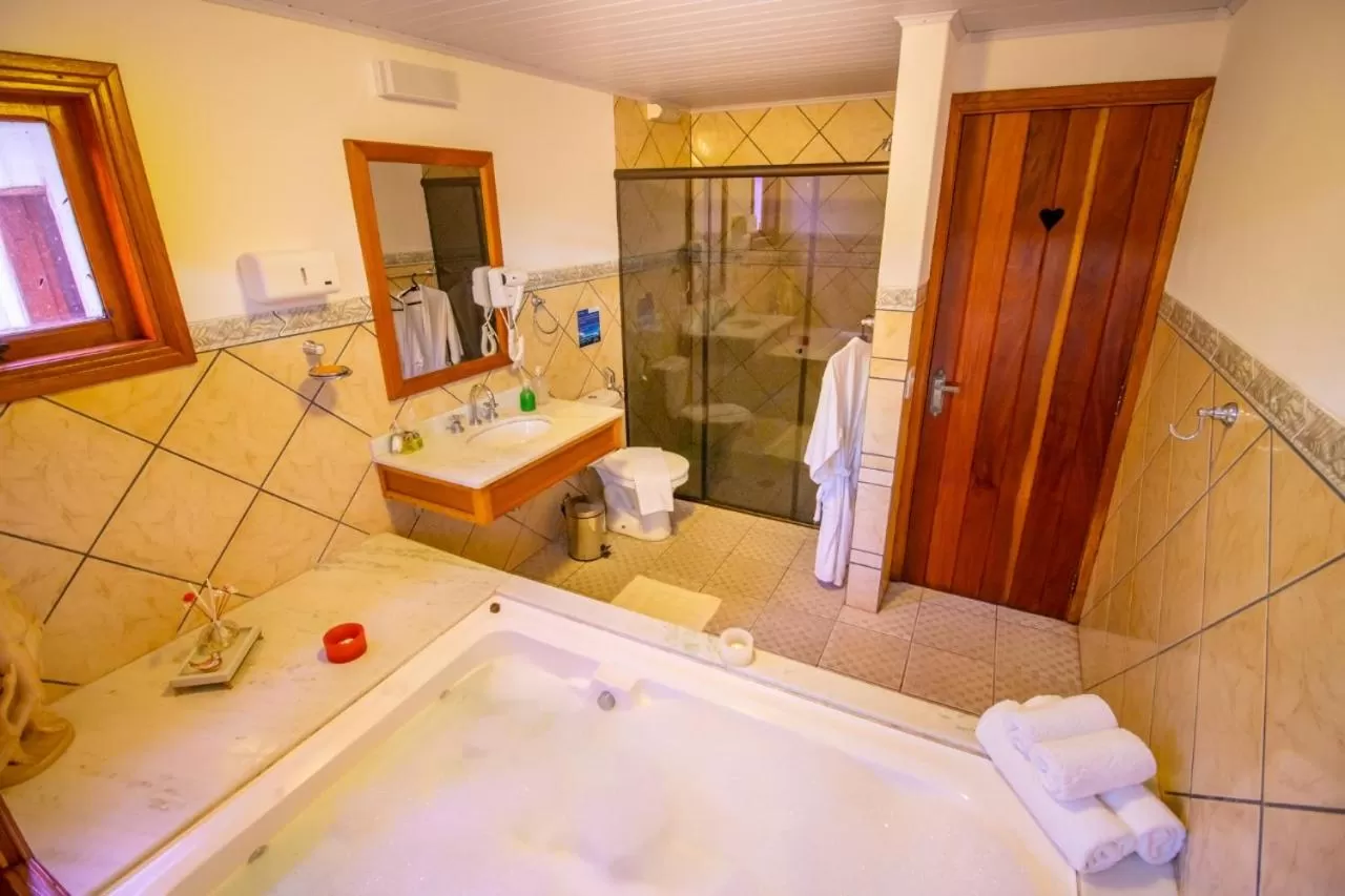 Shower in Pousada Ricanto Amore Mio