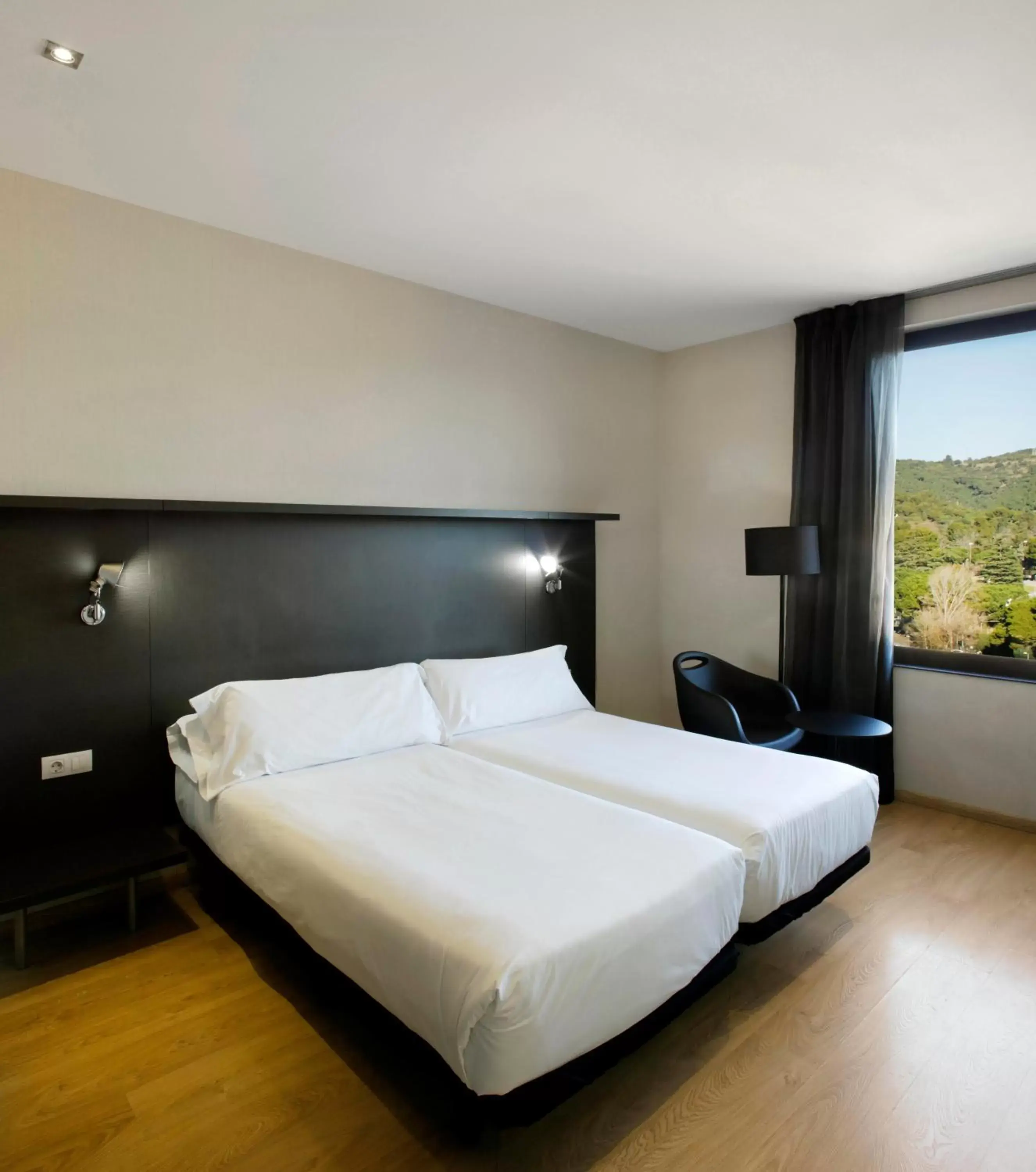 Bedroom, Bed in Hotel Alimara
