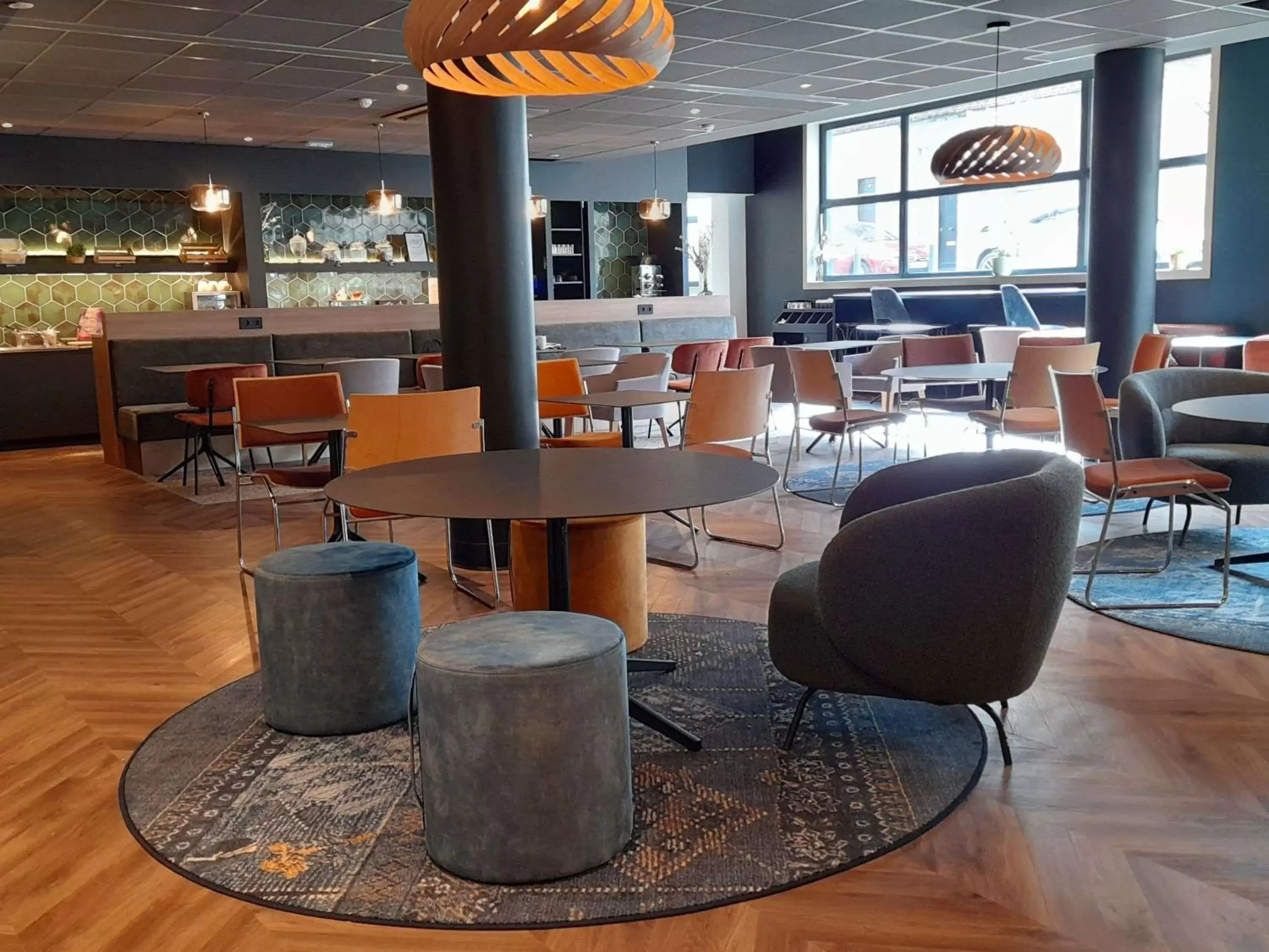 Lounge or bar, Lounge/Bar in Mercure Valenciennes Centre