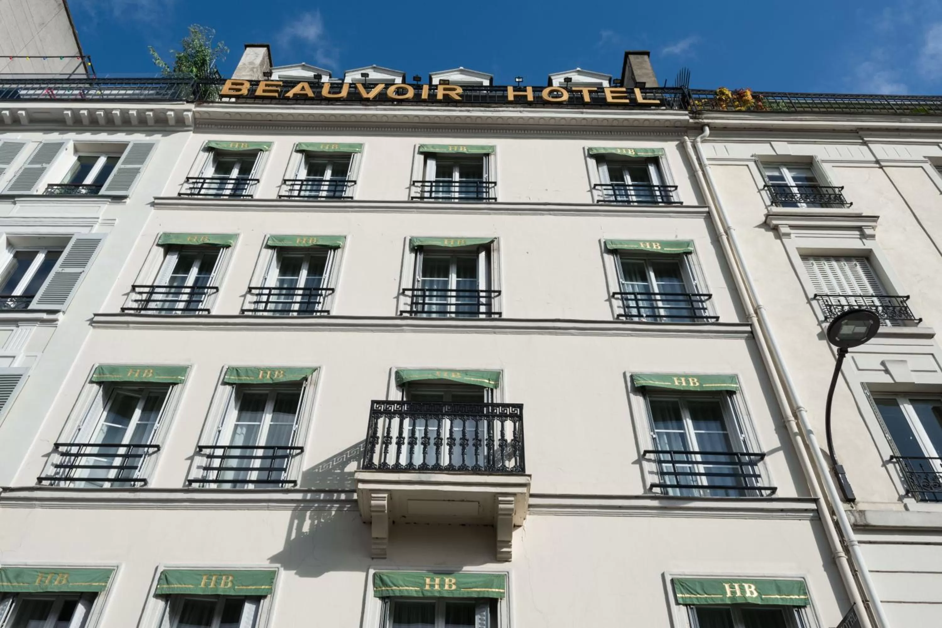 Property building in Hotel Beauvoir