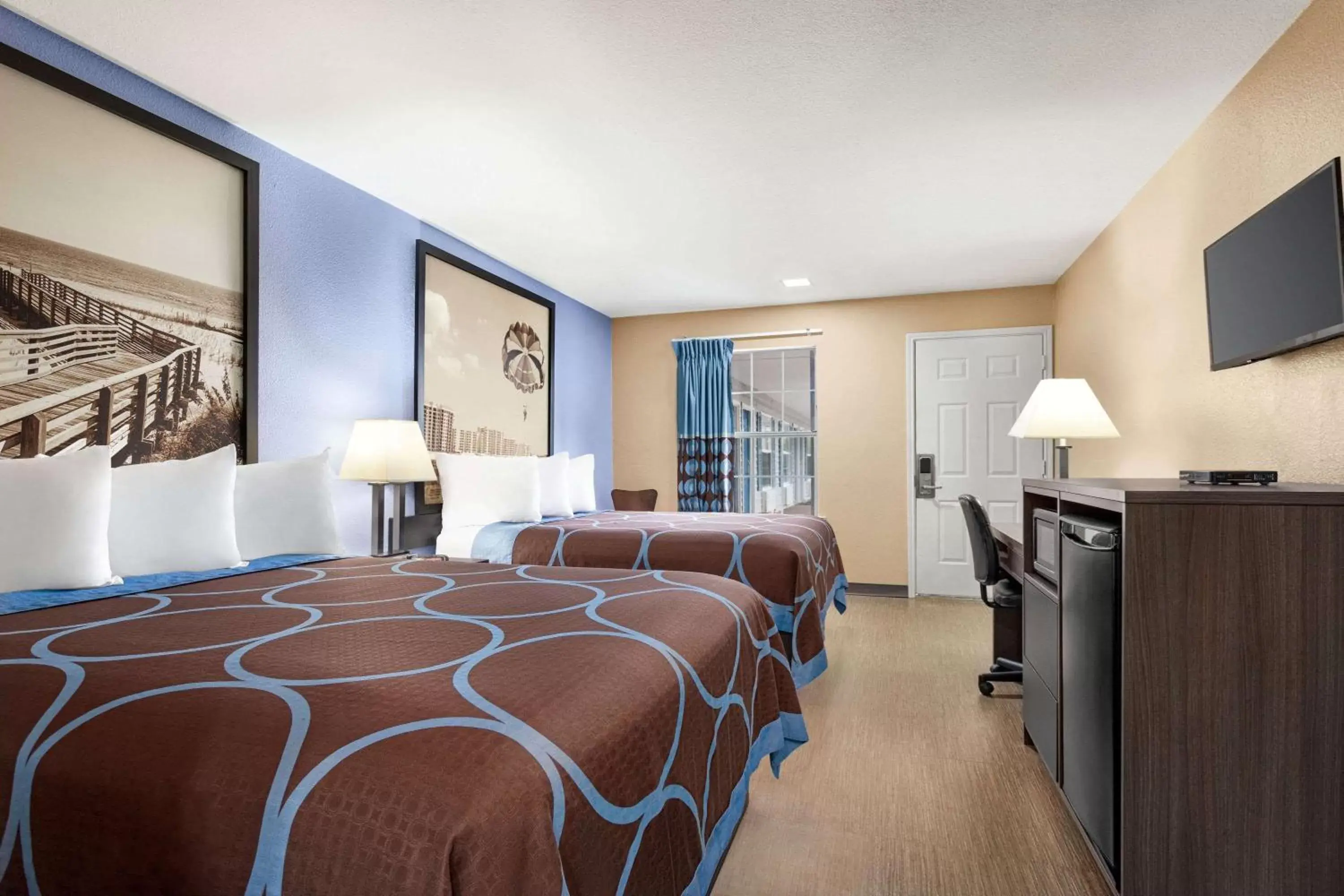 Bedroom, Bed in Super 8 by Wyndham Foley Bedroom, Bed in Super 8 by Wyndham Foley