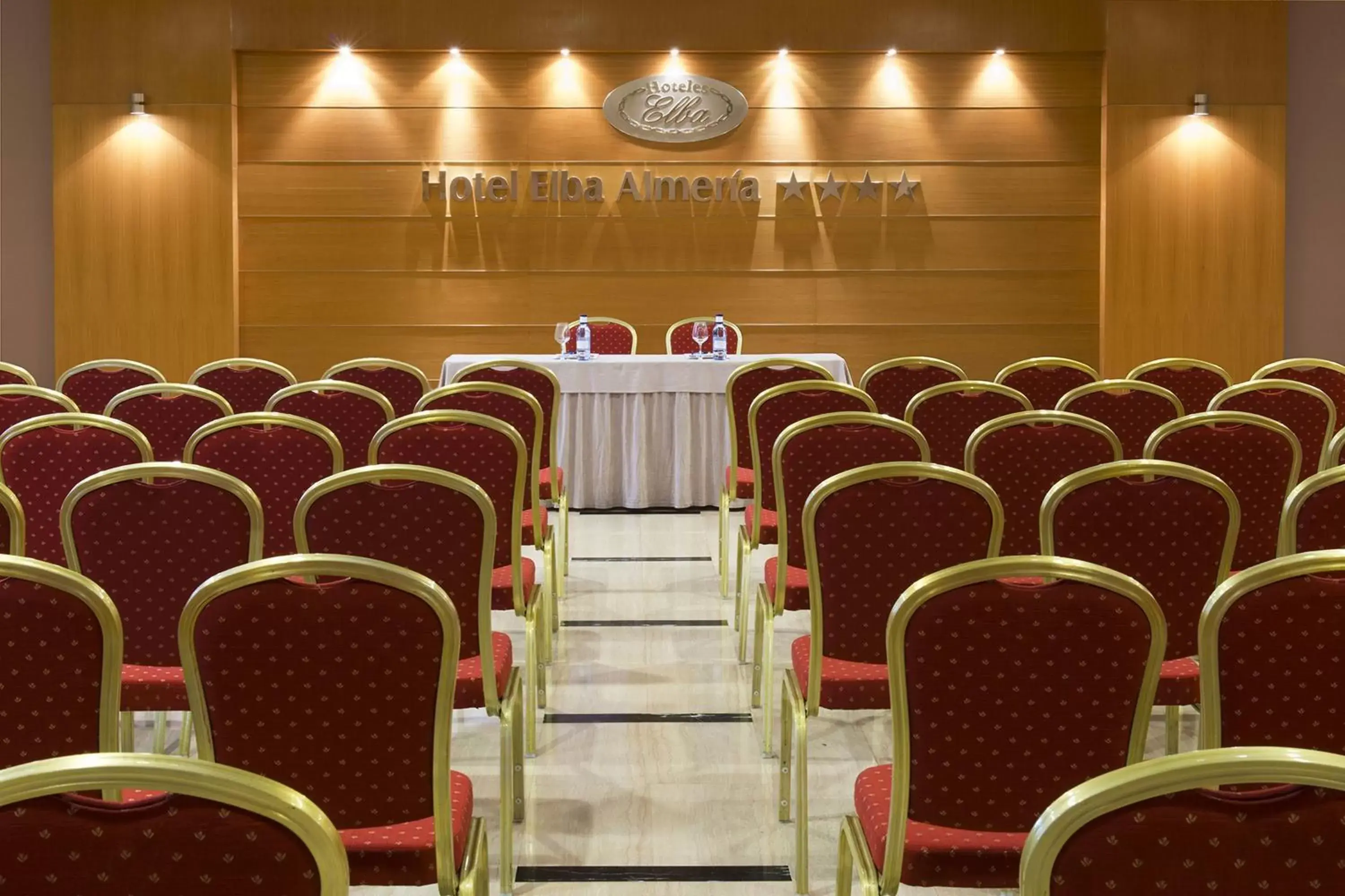 Banquet/Function facilities in Elba Almeria Business & Convention Hotel