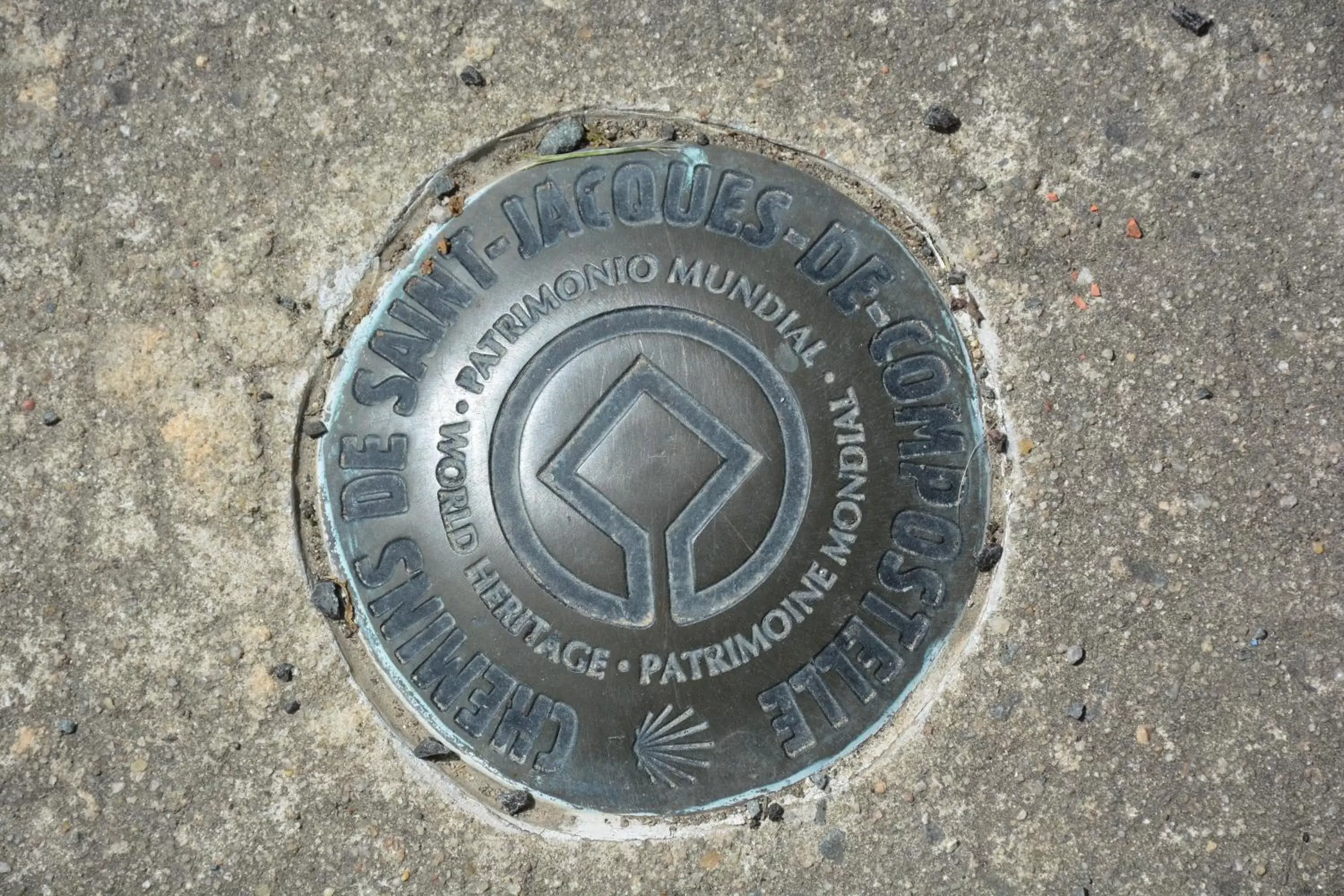 Nearby landmark, Property Logo/Sign in Les noyers aulnay