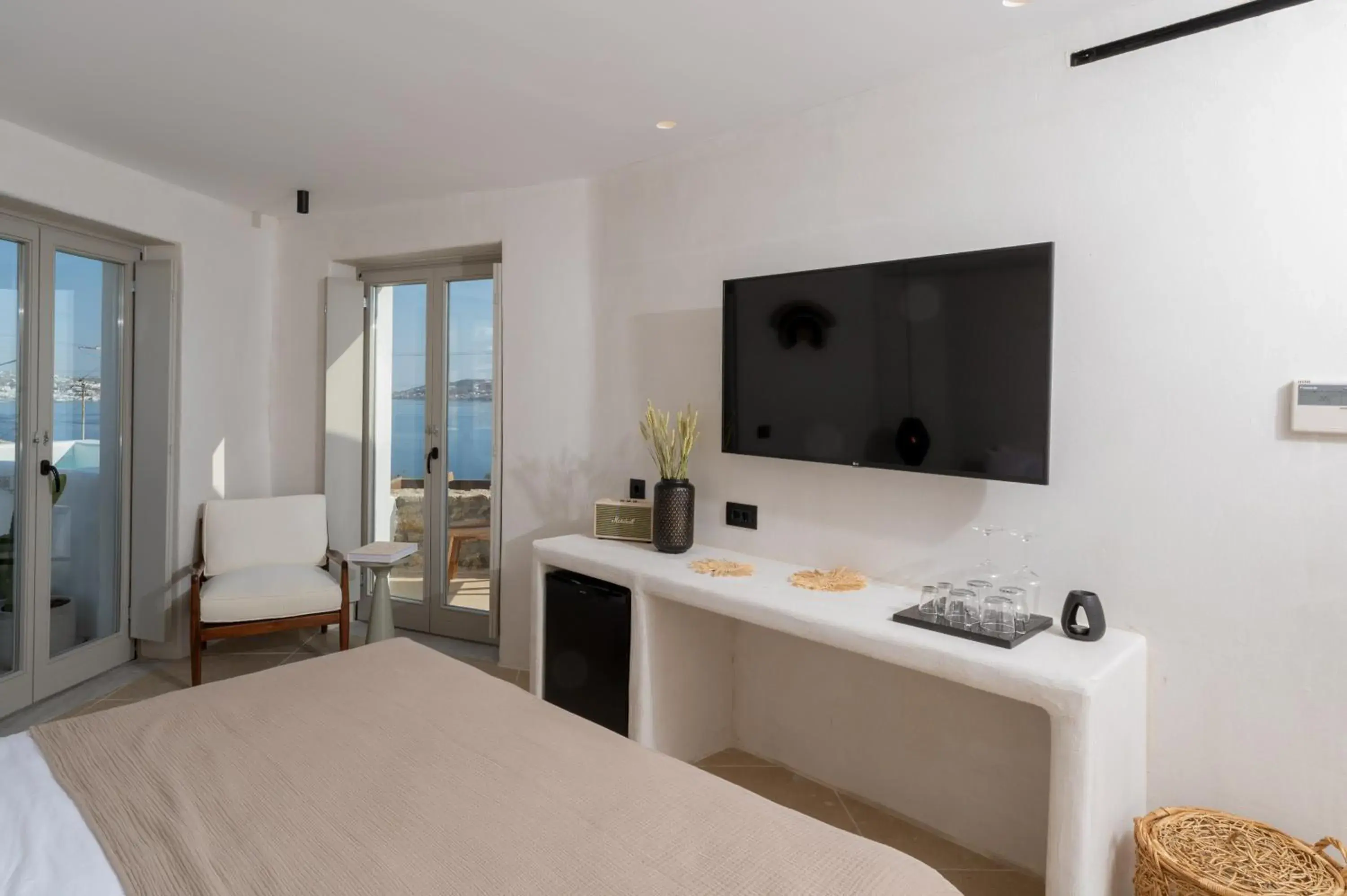 Bed in Rocabella Mykonos Hotel Bed in Rocabella Mykonos Hotel