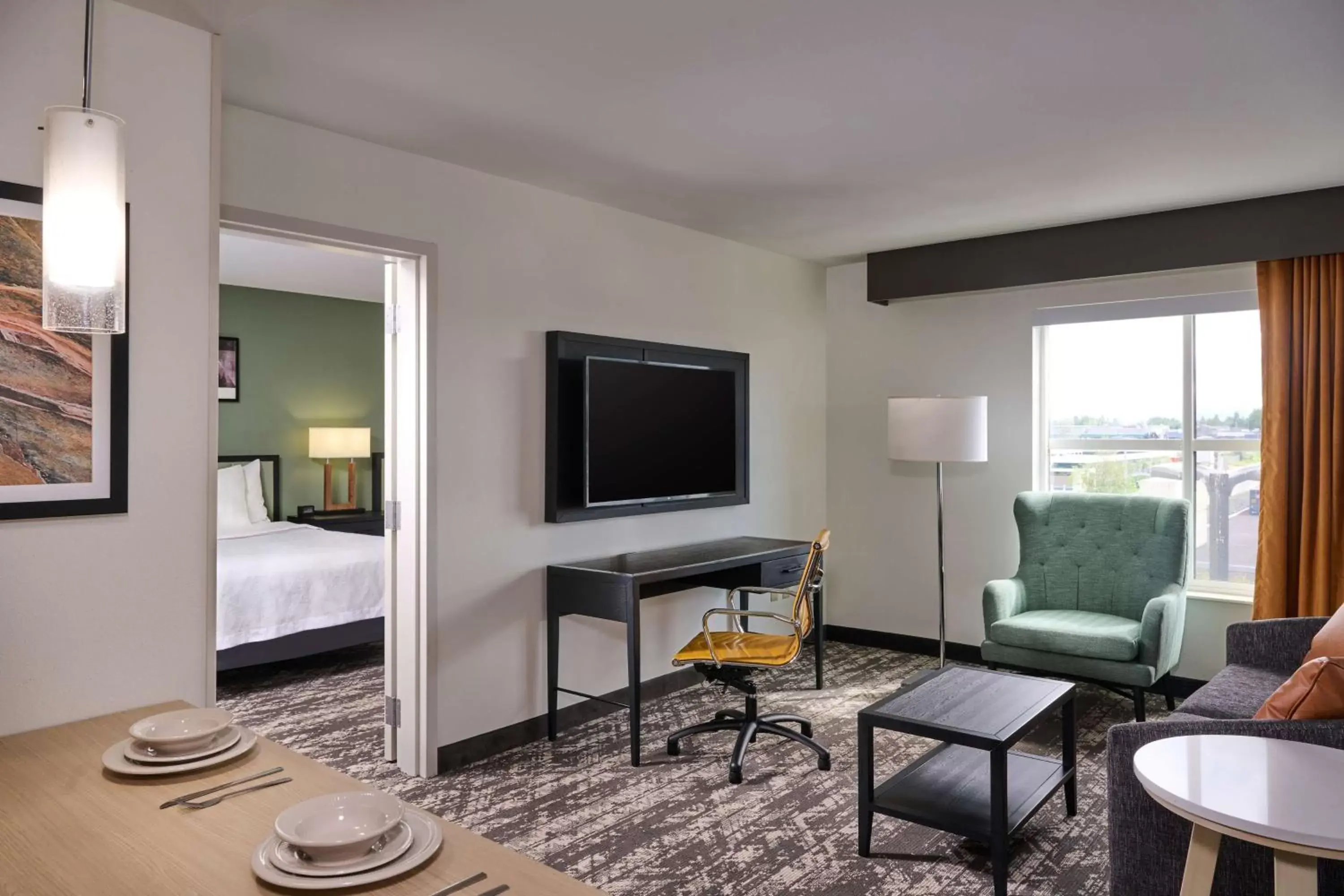 Living room, TV/Entertainment Center in Homewood Suites By Hilton Anchorage, Ak