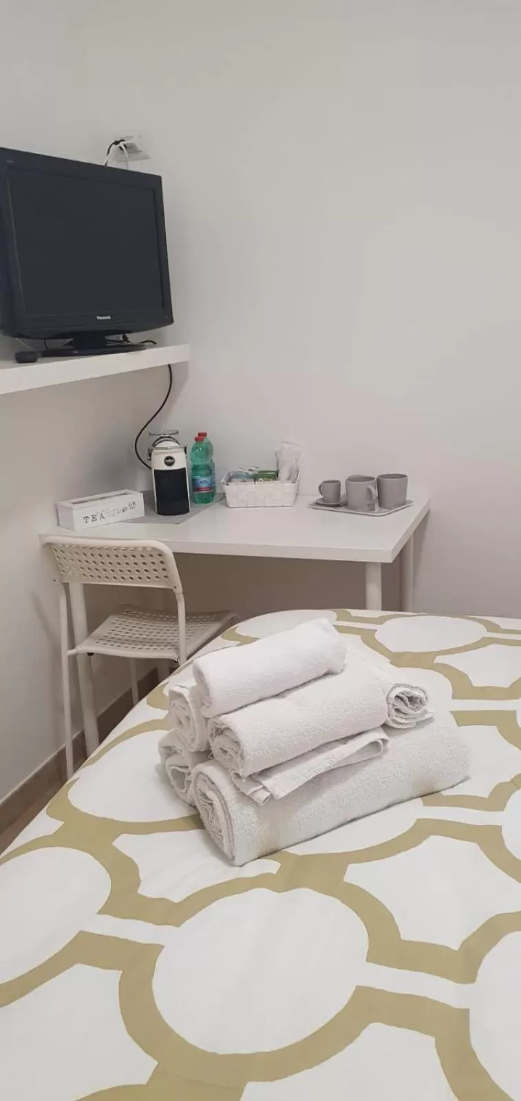 Bed in Guest House Alifla'