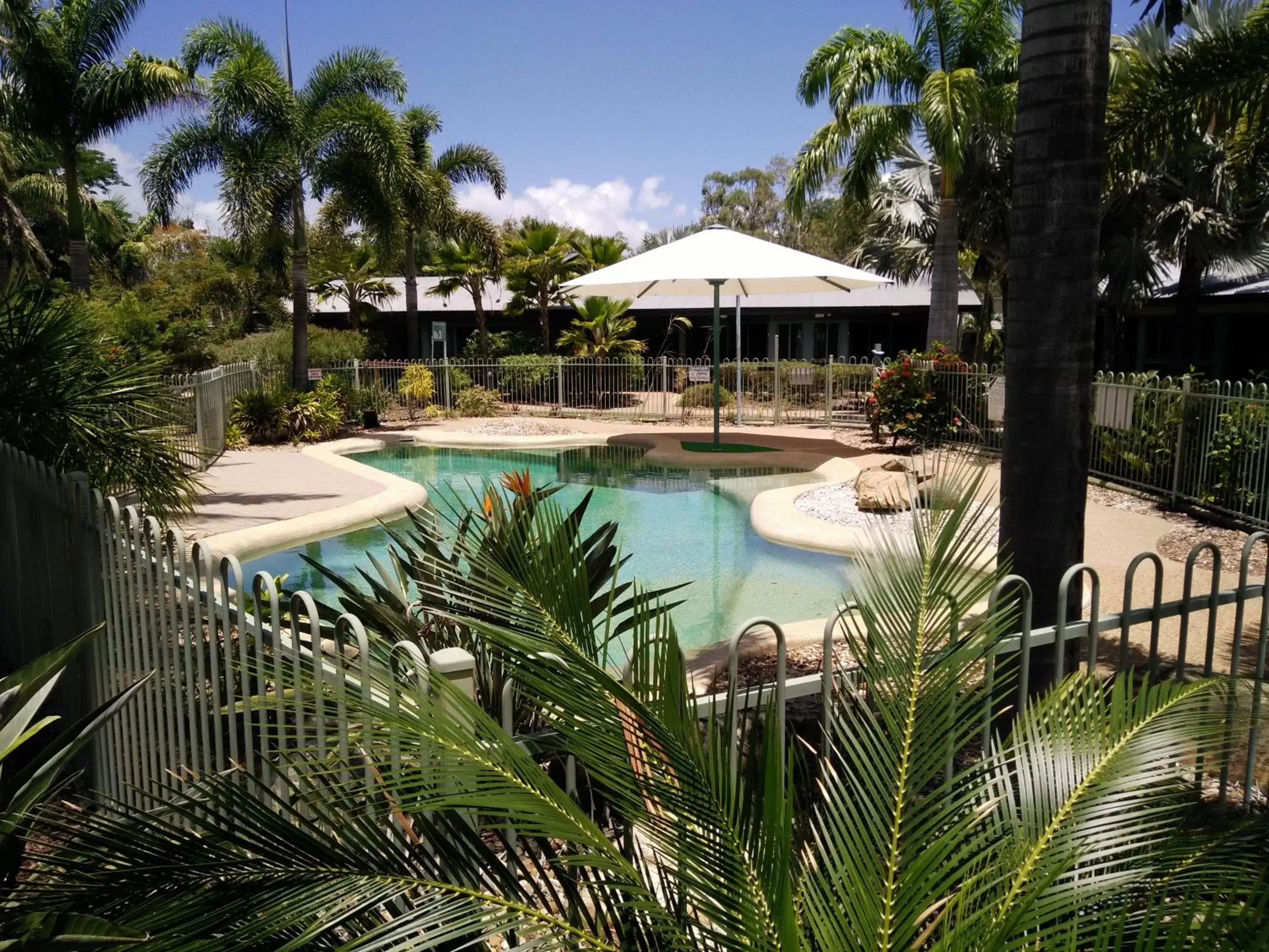Swimming Pool in Capricorn Motel & Conference Centre