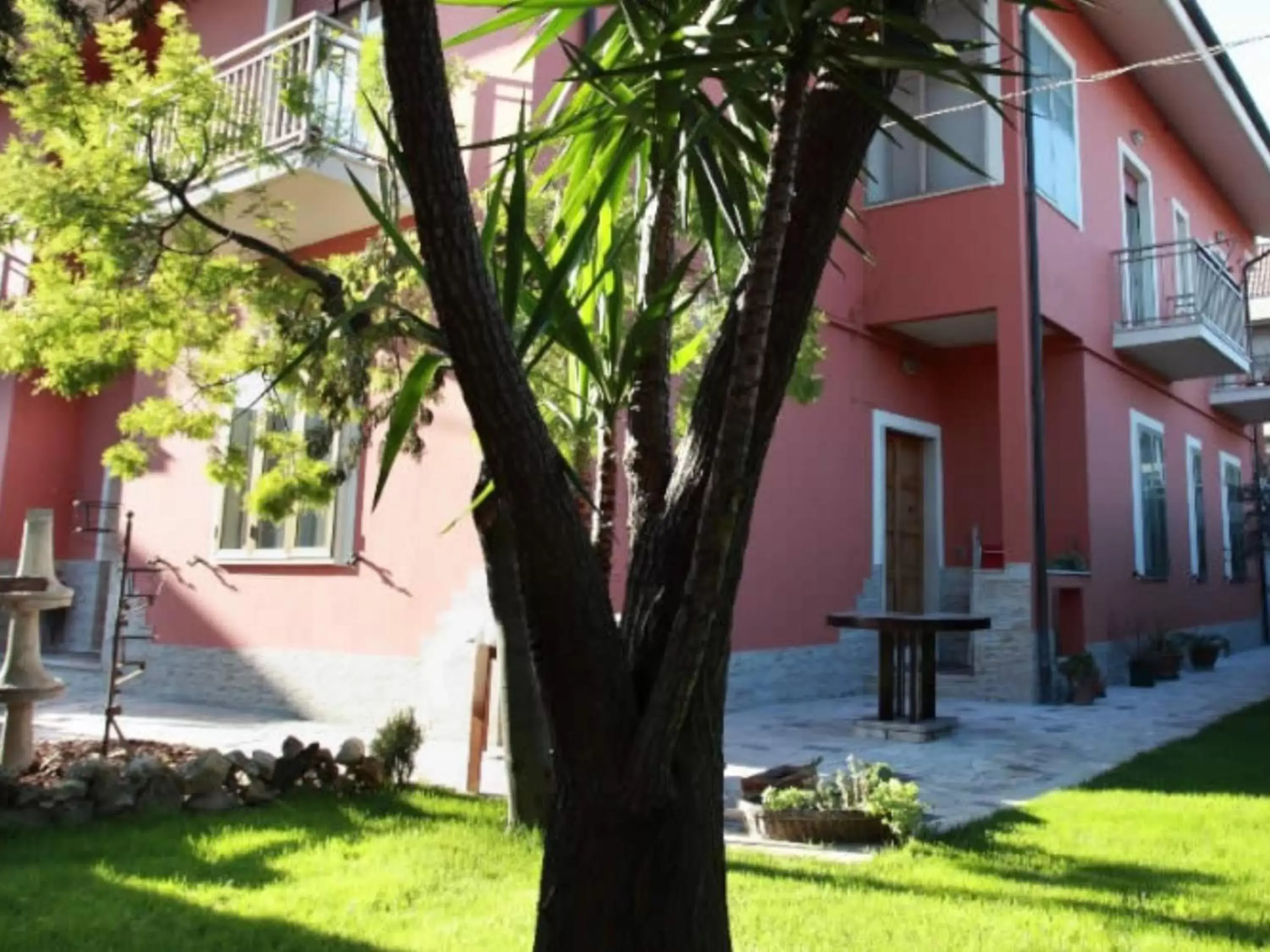 Property building, Garden in Marini Bed&Breakfast