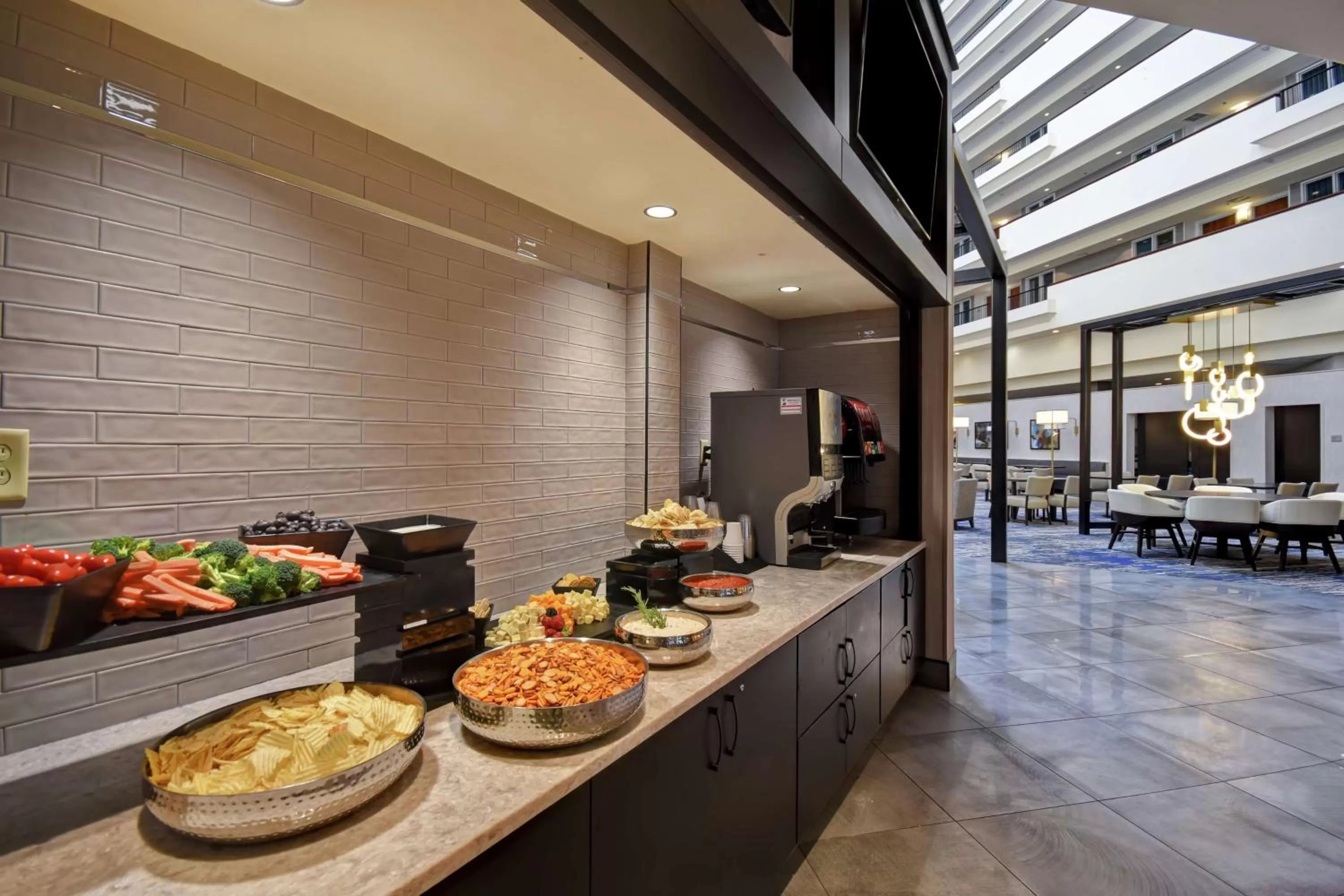 Restaurant/places to eat in Embassy Suites Montgomery - Hotel & Conference Center
