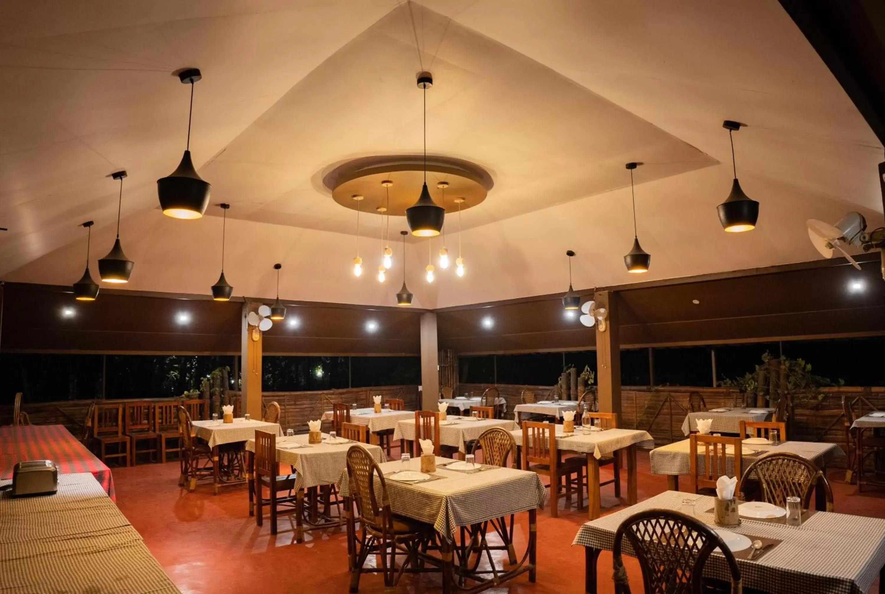 Restaurant/Places to Eat in Edens Munnar Restaurant/Places to Eat in Edens Munnar