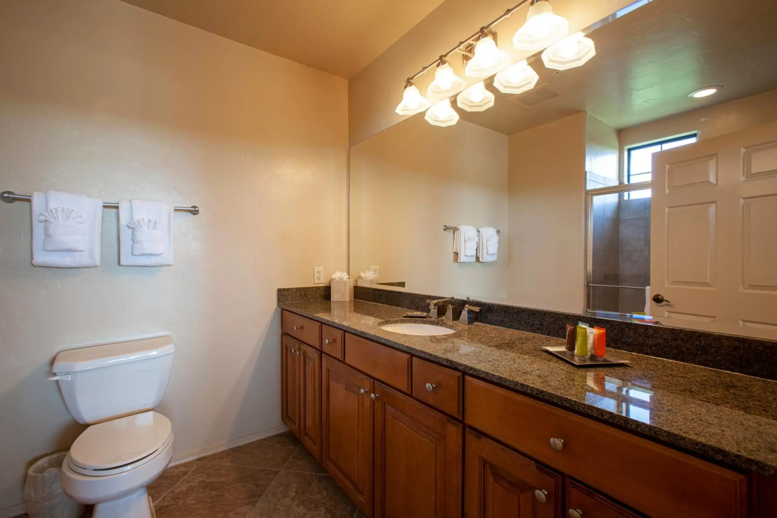 Toilet, Bathroom in Canoa Ranch Golf Resort