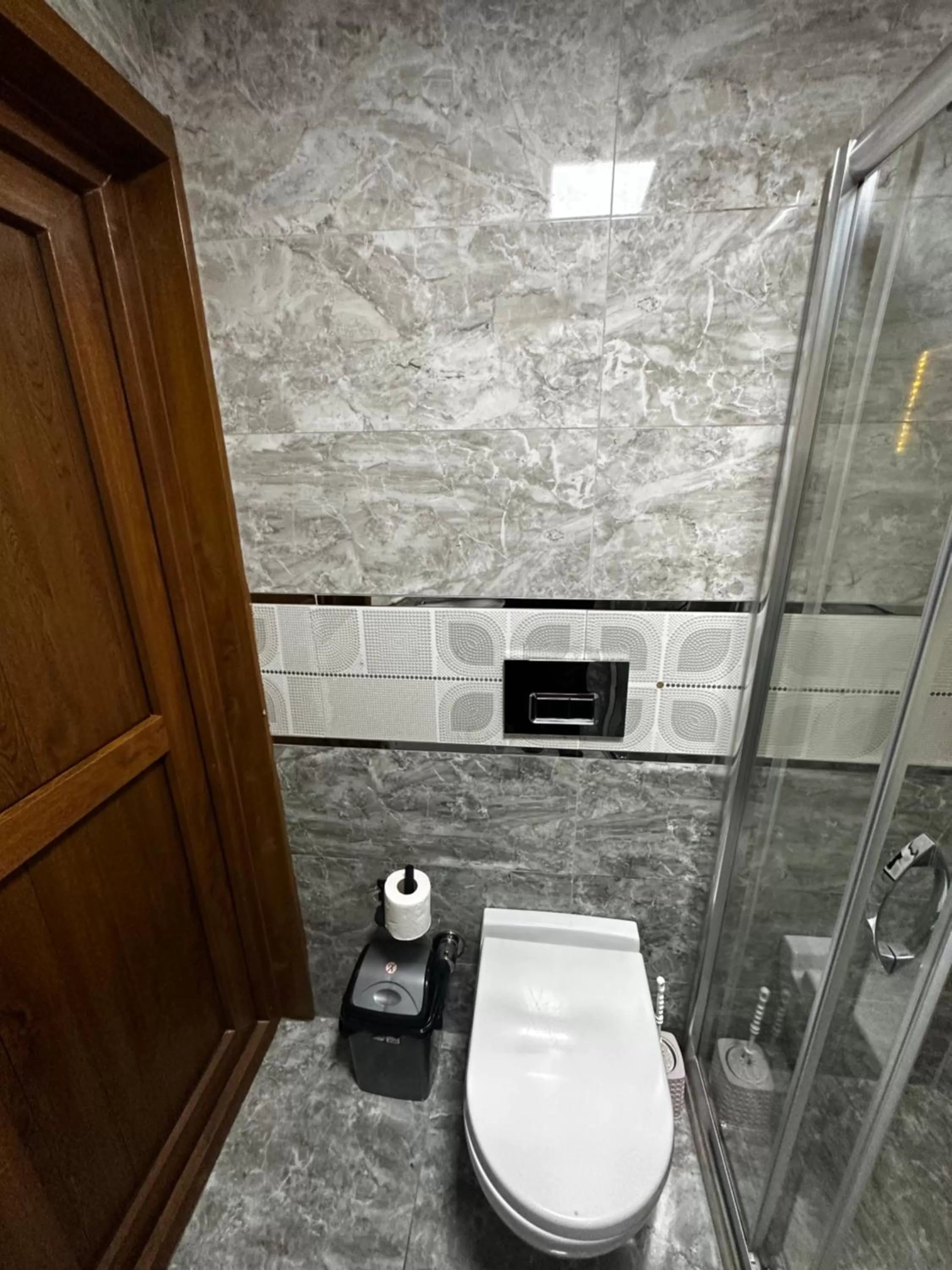 Shower in Arat Apartments