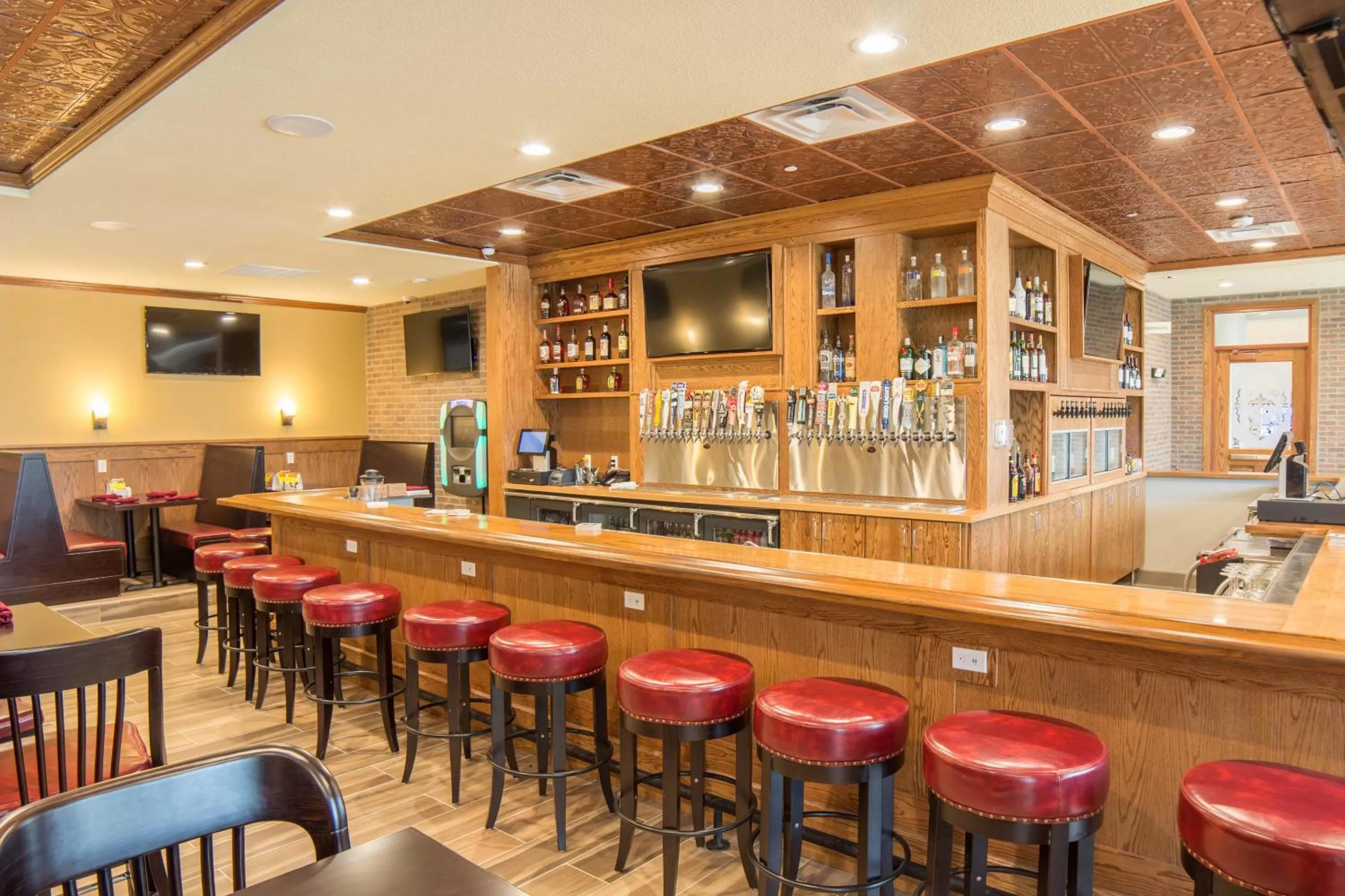 Lounge or bar in Holiday Inn Trophy Club by IHG