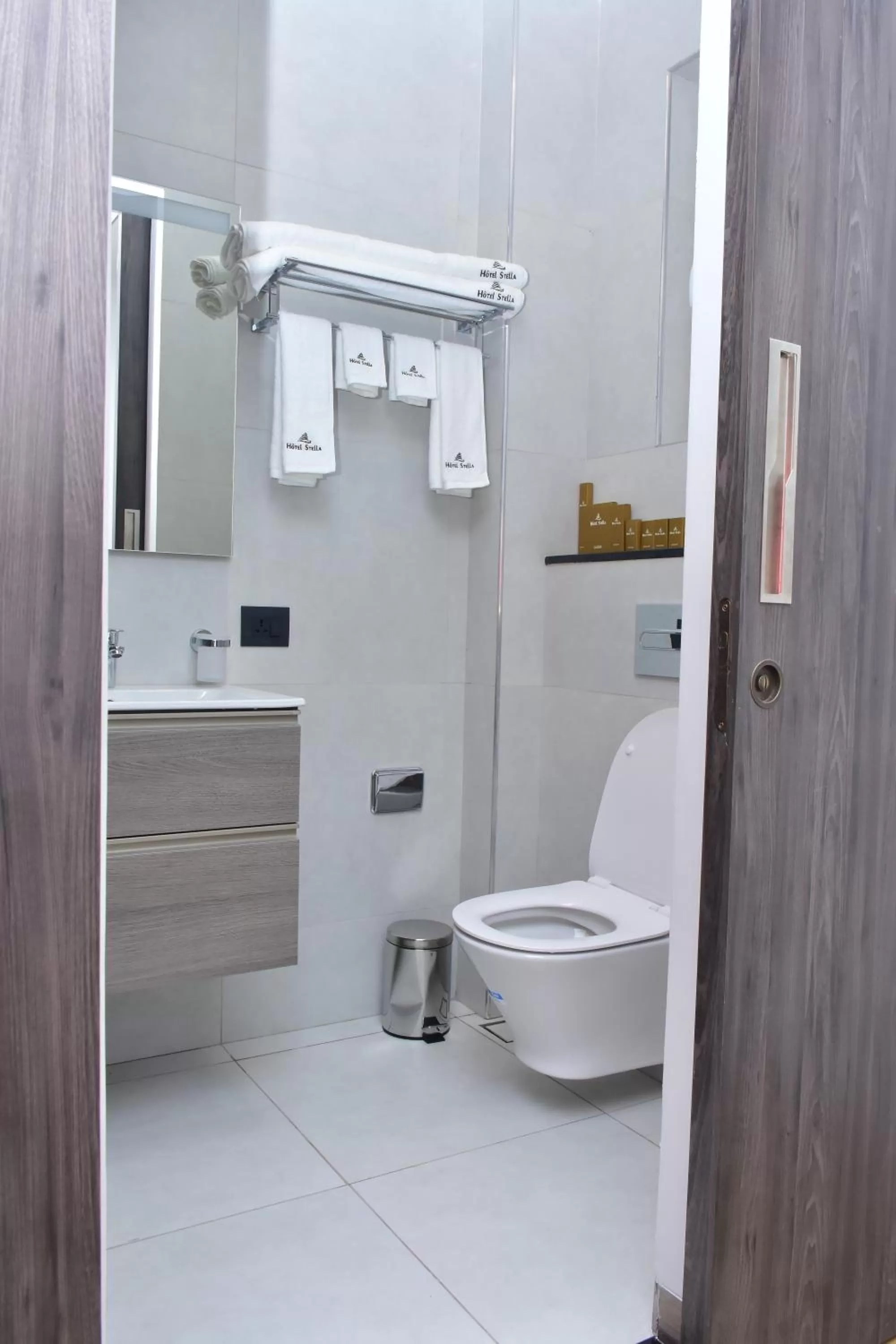 Toilet in Hotel Stella