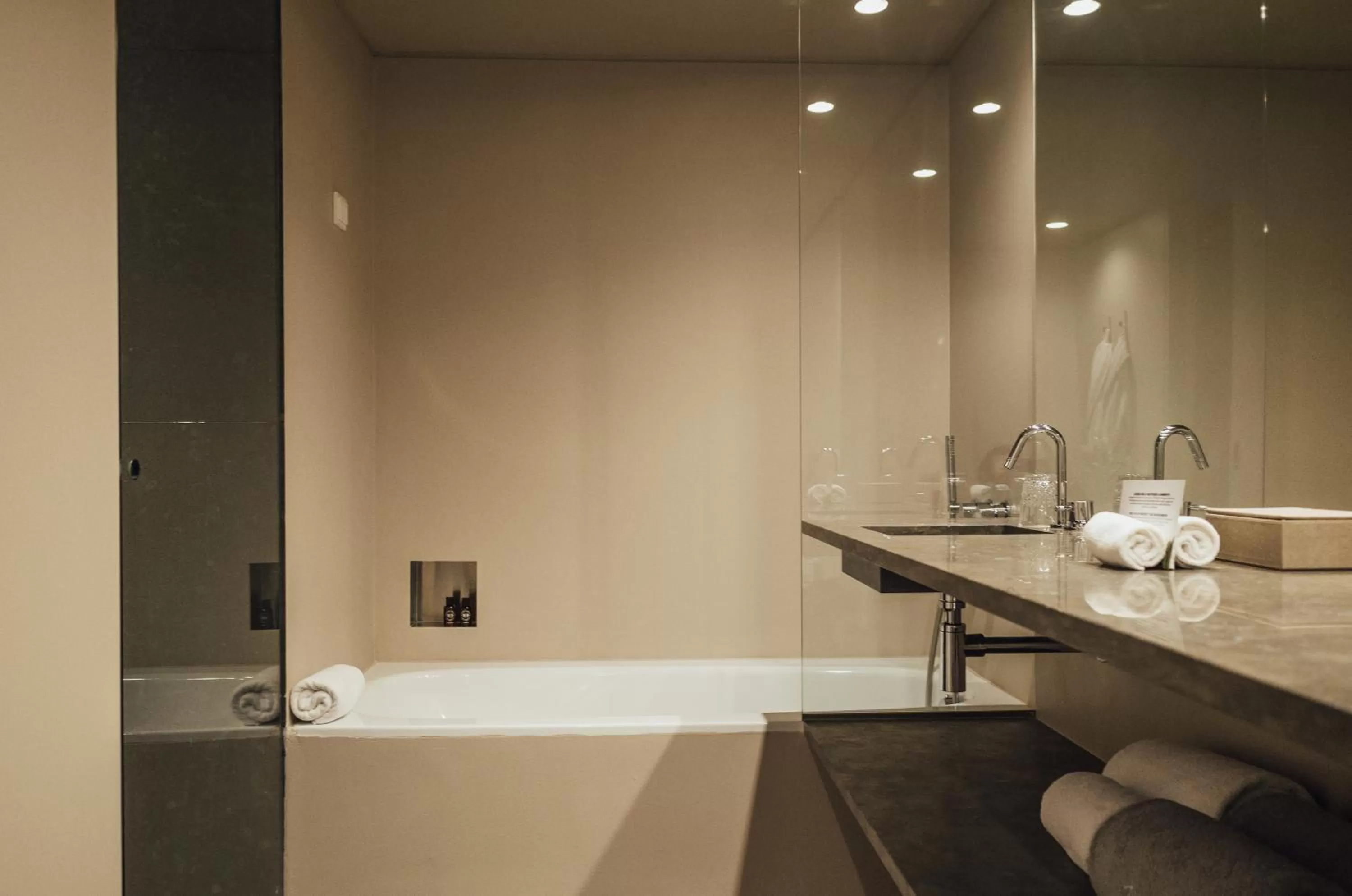 Toilet in Octant Douro