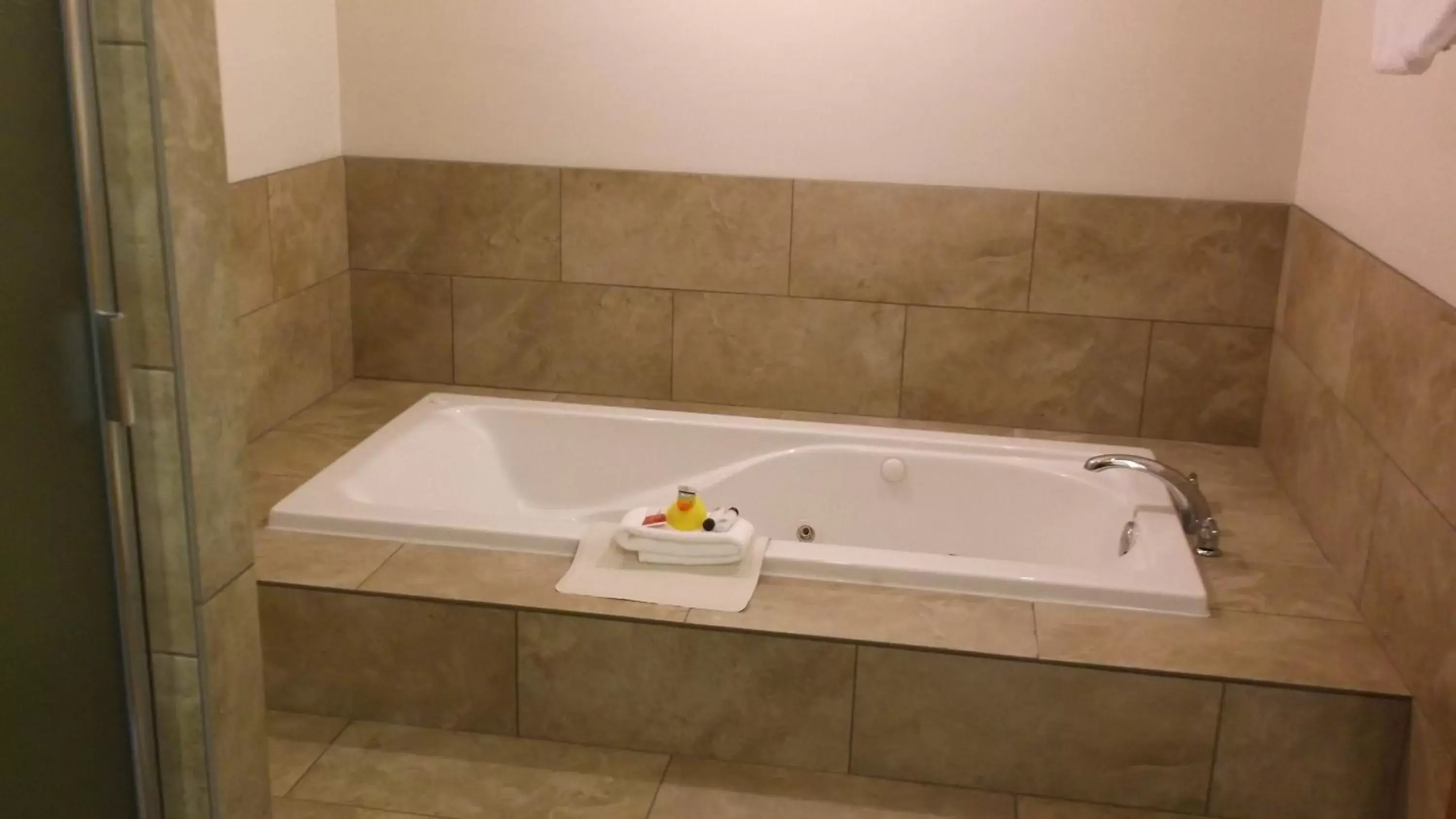 Bath, Bathroom in Super 8 by Wyndham Salina/Scenic Hills Area