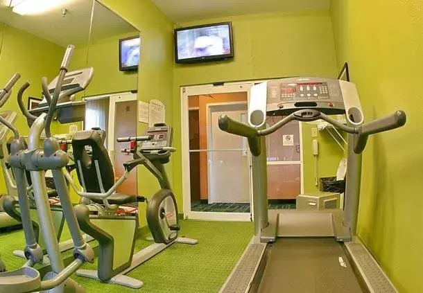 Fitness Center/Facilities in Fairfield Inn Suites Brunswick