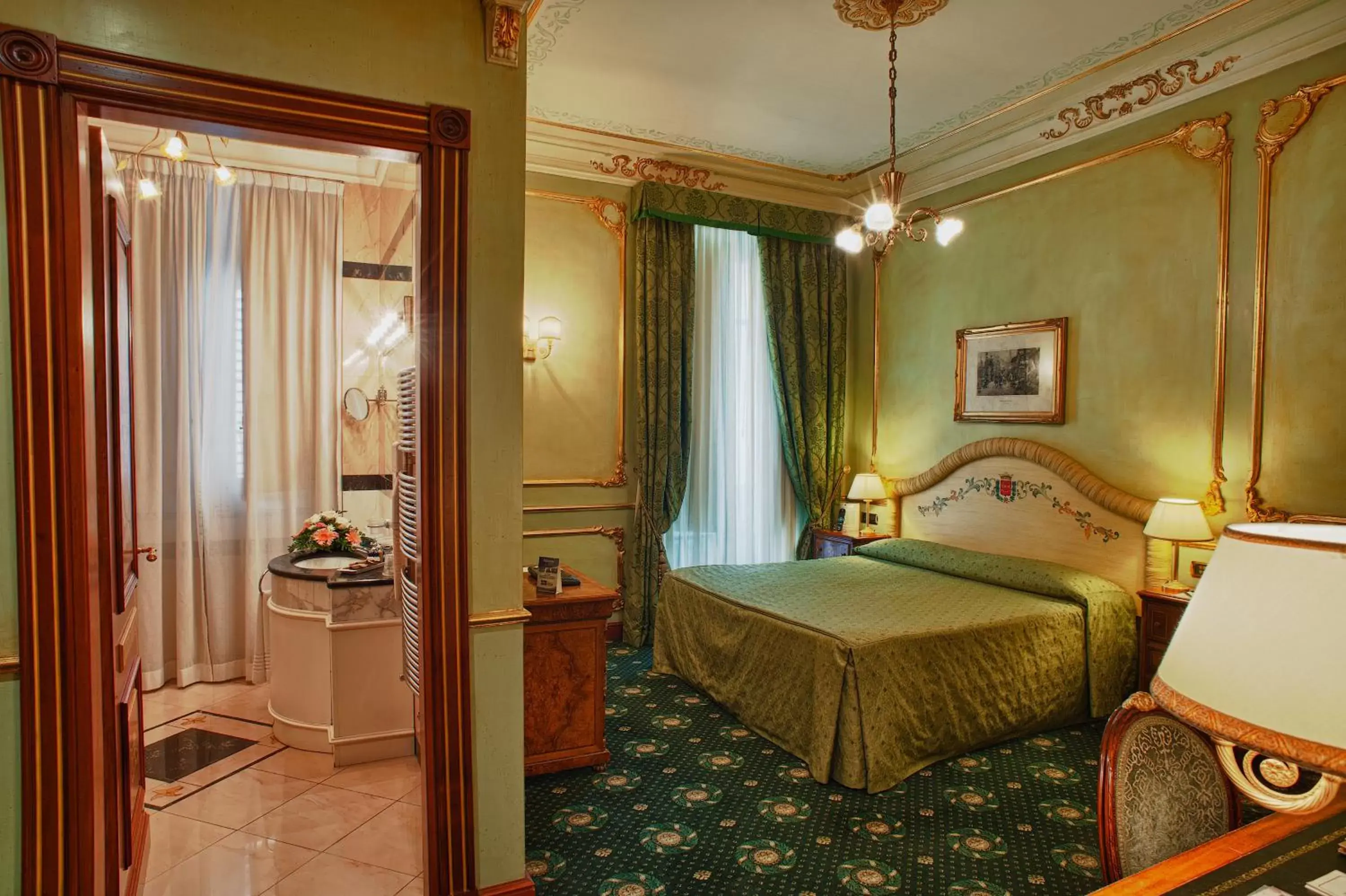 Bedroom, Bed in Grand Hotel Wagner