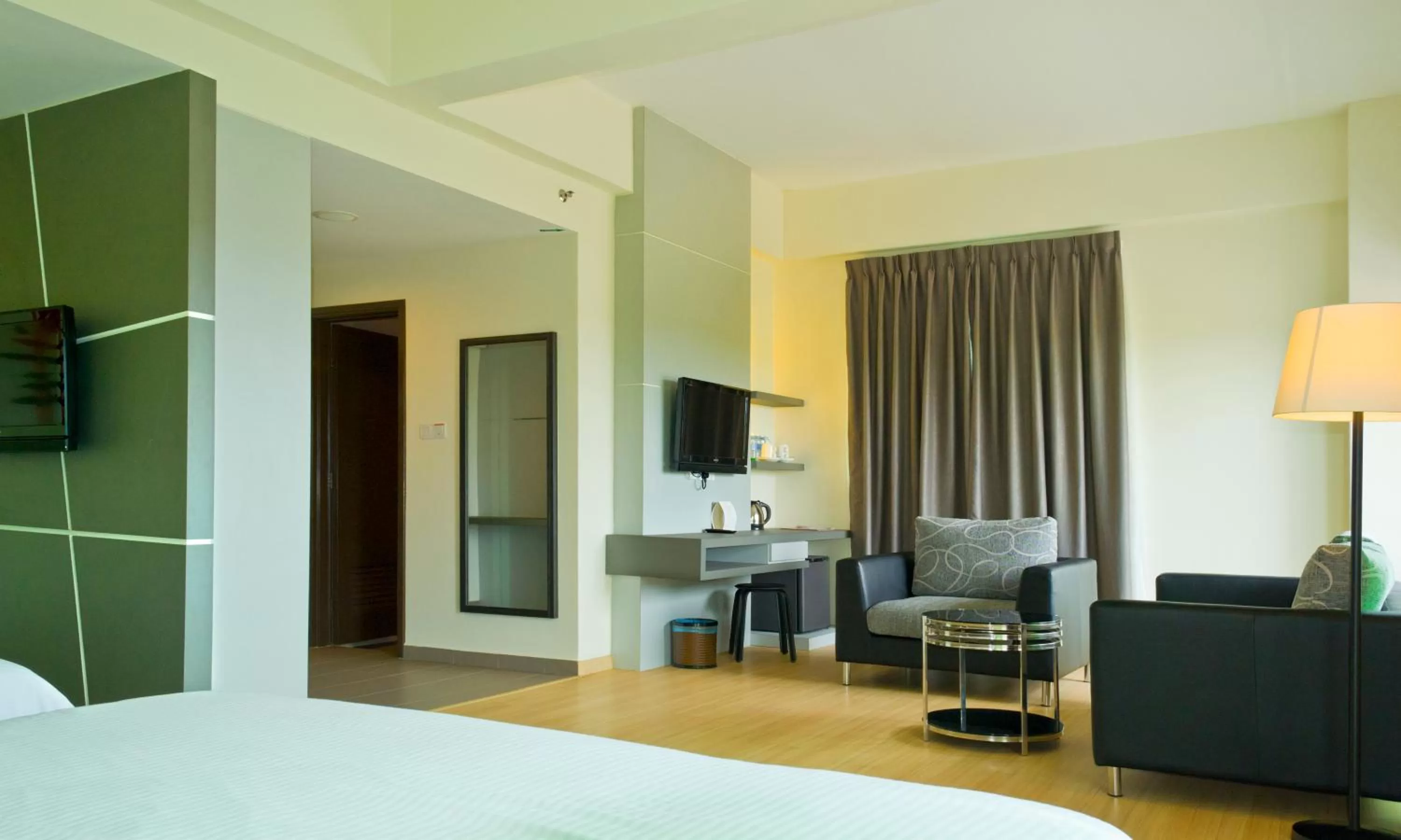 Day, Bed in Marvelux Hotel