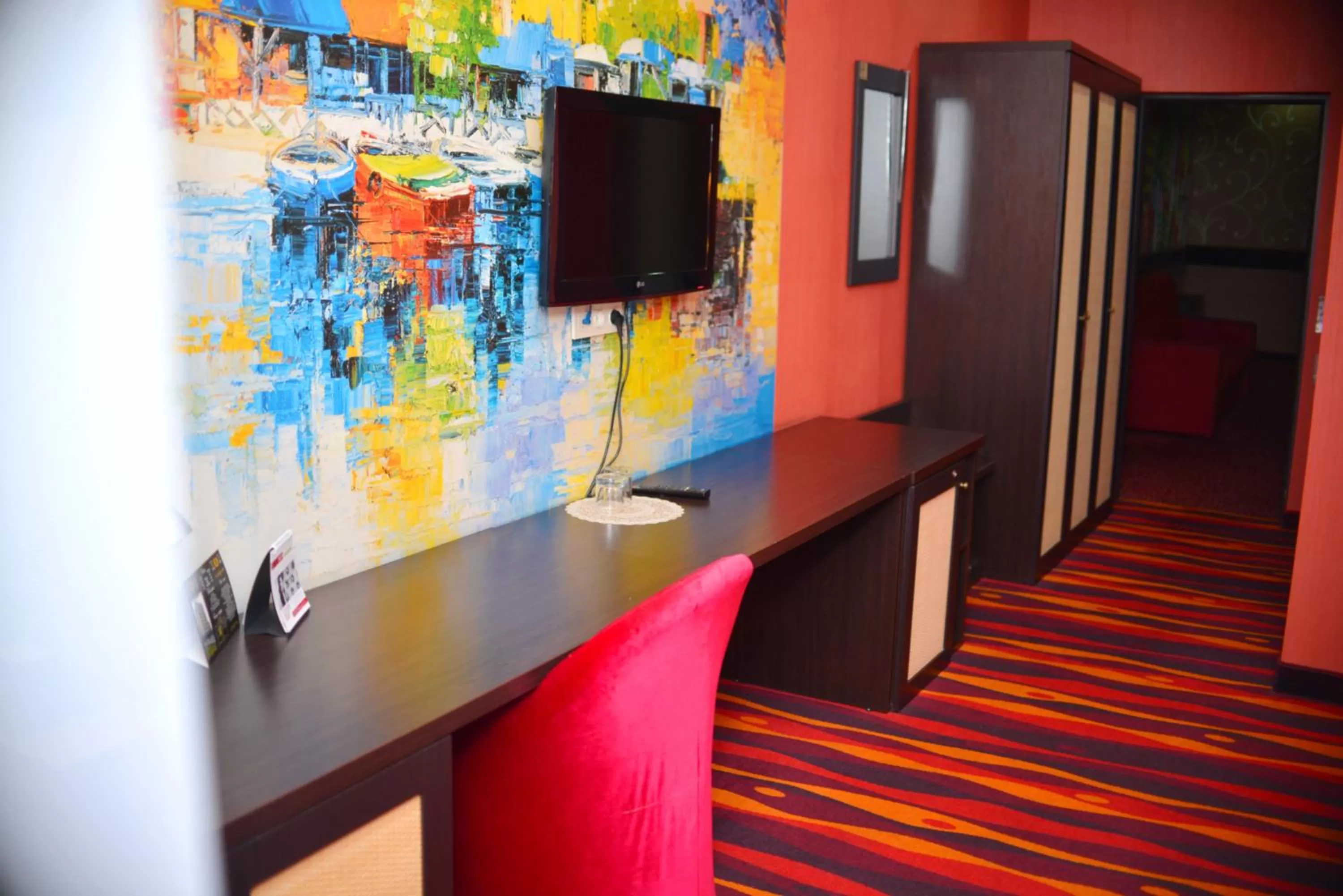 Communal lounge/ TV room, TV/Entertainment Center in Sapar Standart Hotel