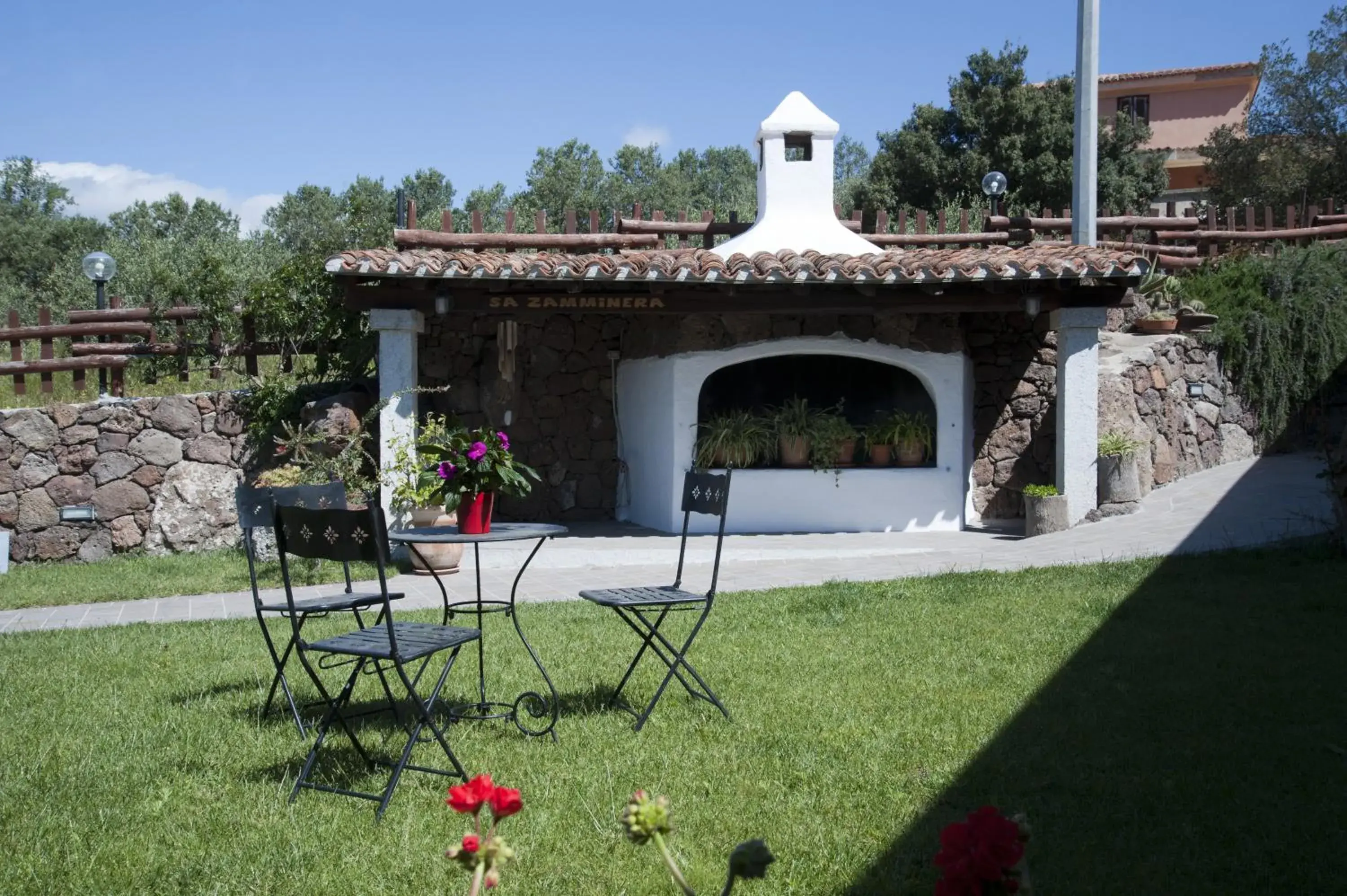Garden, BBQ Facilities in Turismo Rurale Belvedere Pradonos
