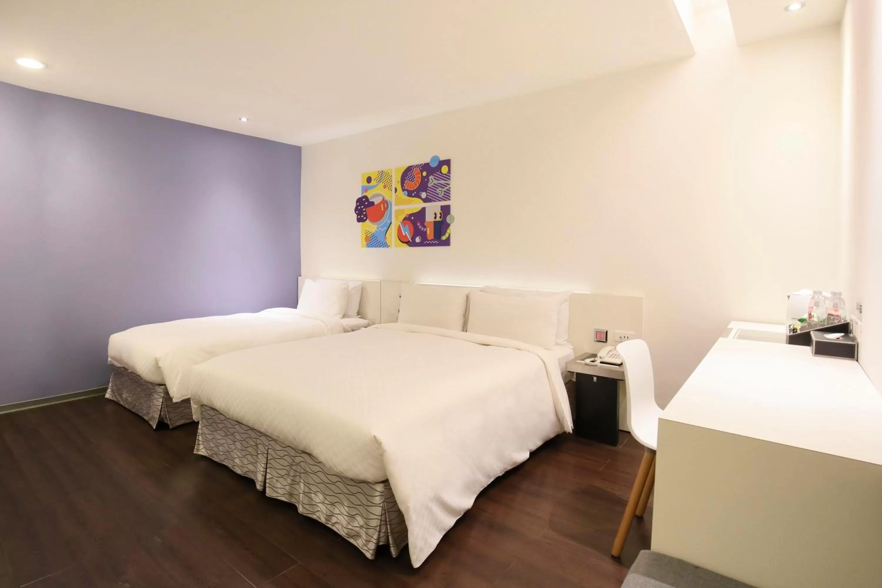 Photo of the whole room, Bed in CityInn Hotel Taipei Station Branch II