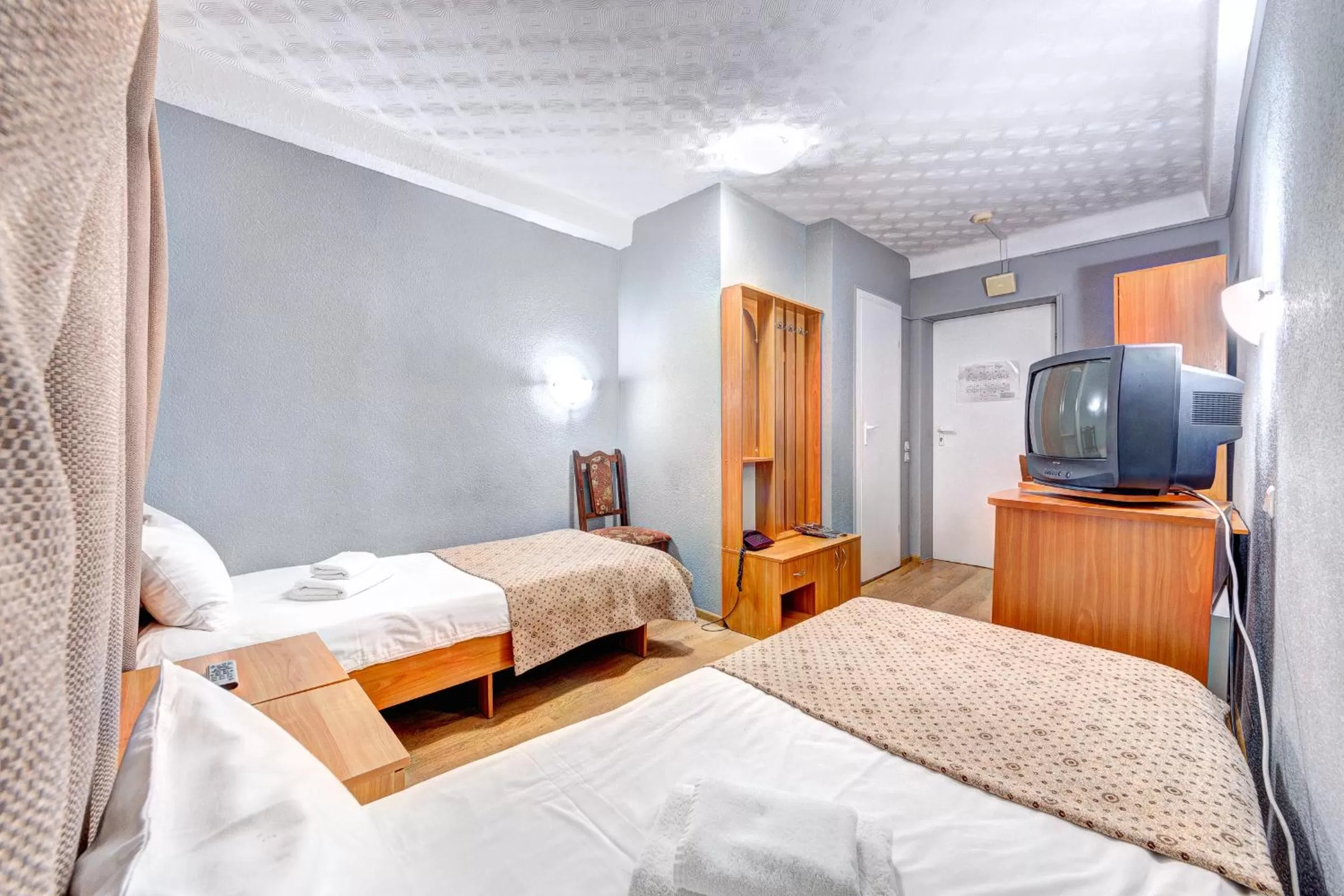 Photo of the whole room, Bed in Holosiyvsky Hotel