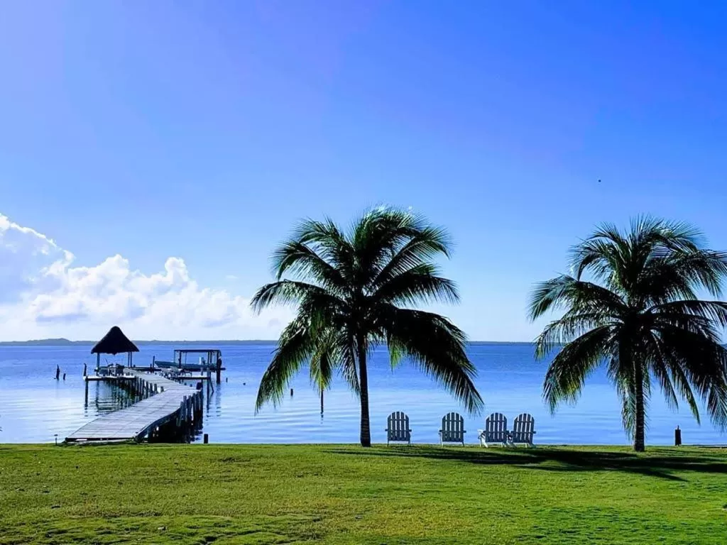 Tilt-Ta-Dock Resort Belize