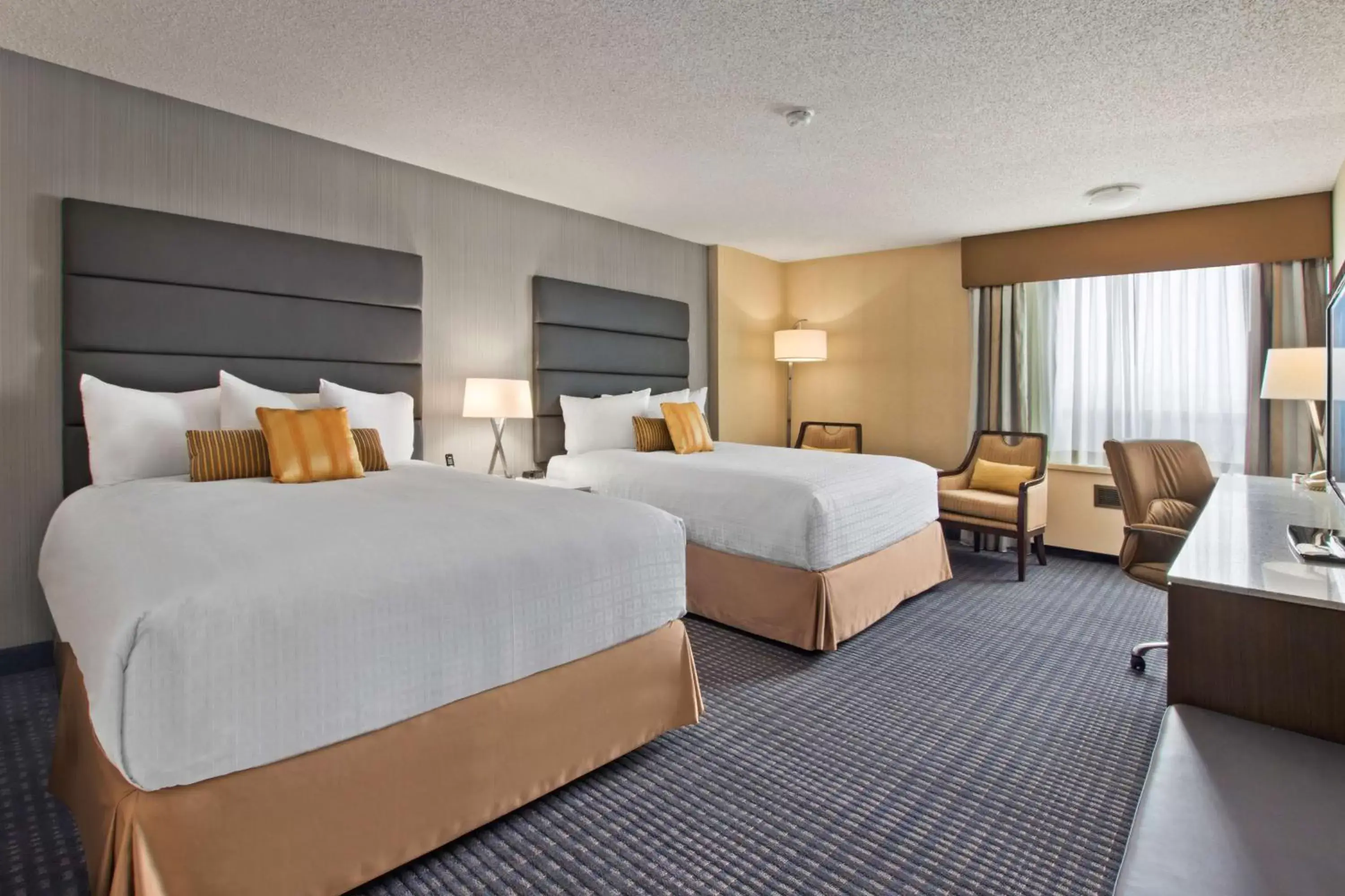 Photo of the whole room in Best Western Premier Calgary Plaza Hotel & Conference Centre