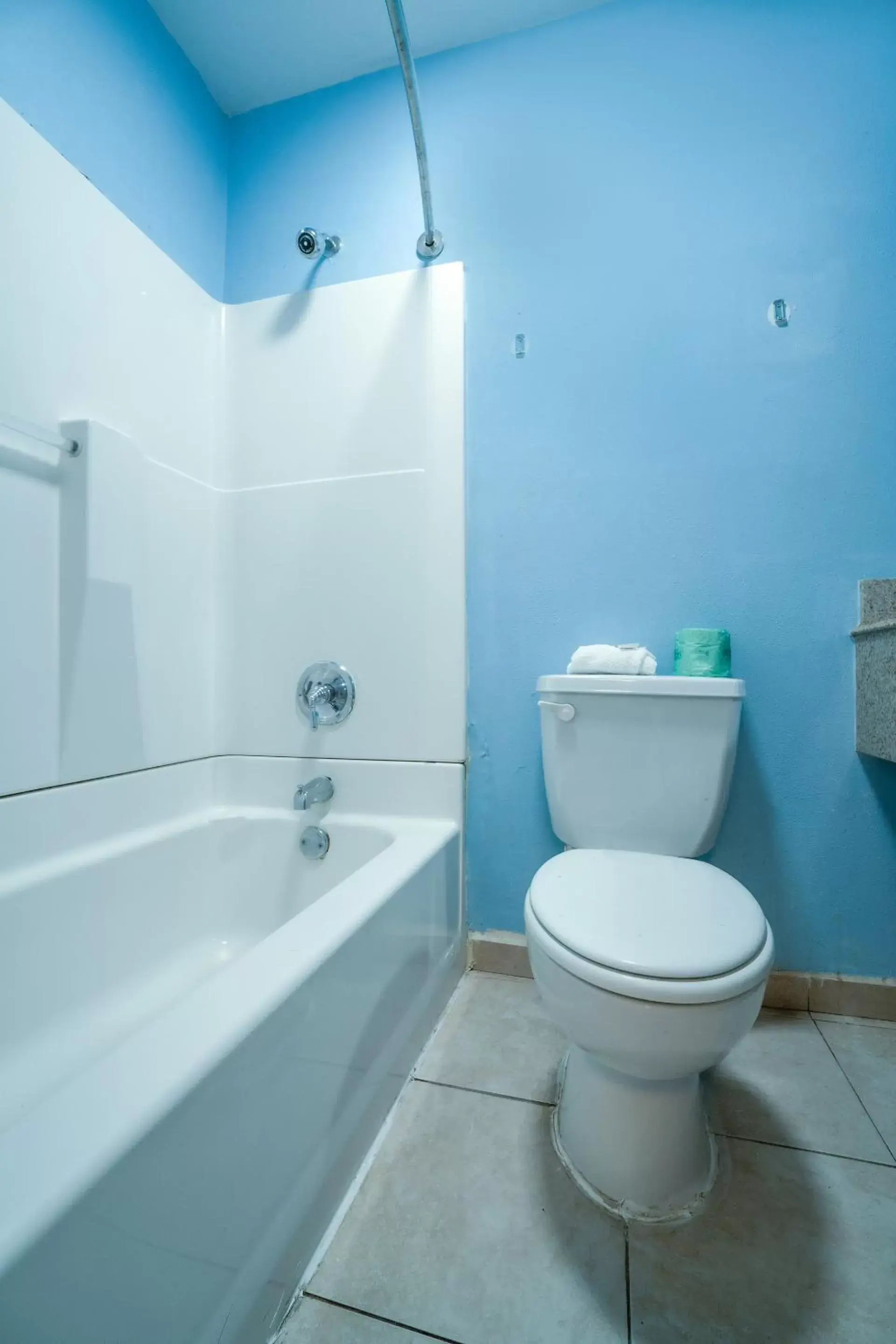 Bathroom in OYO Hotel Midland