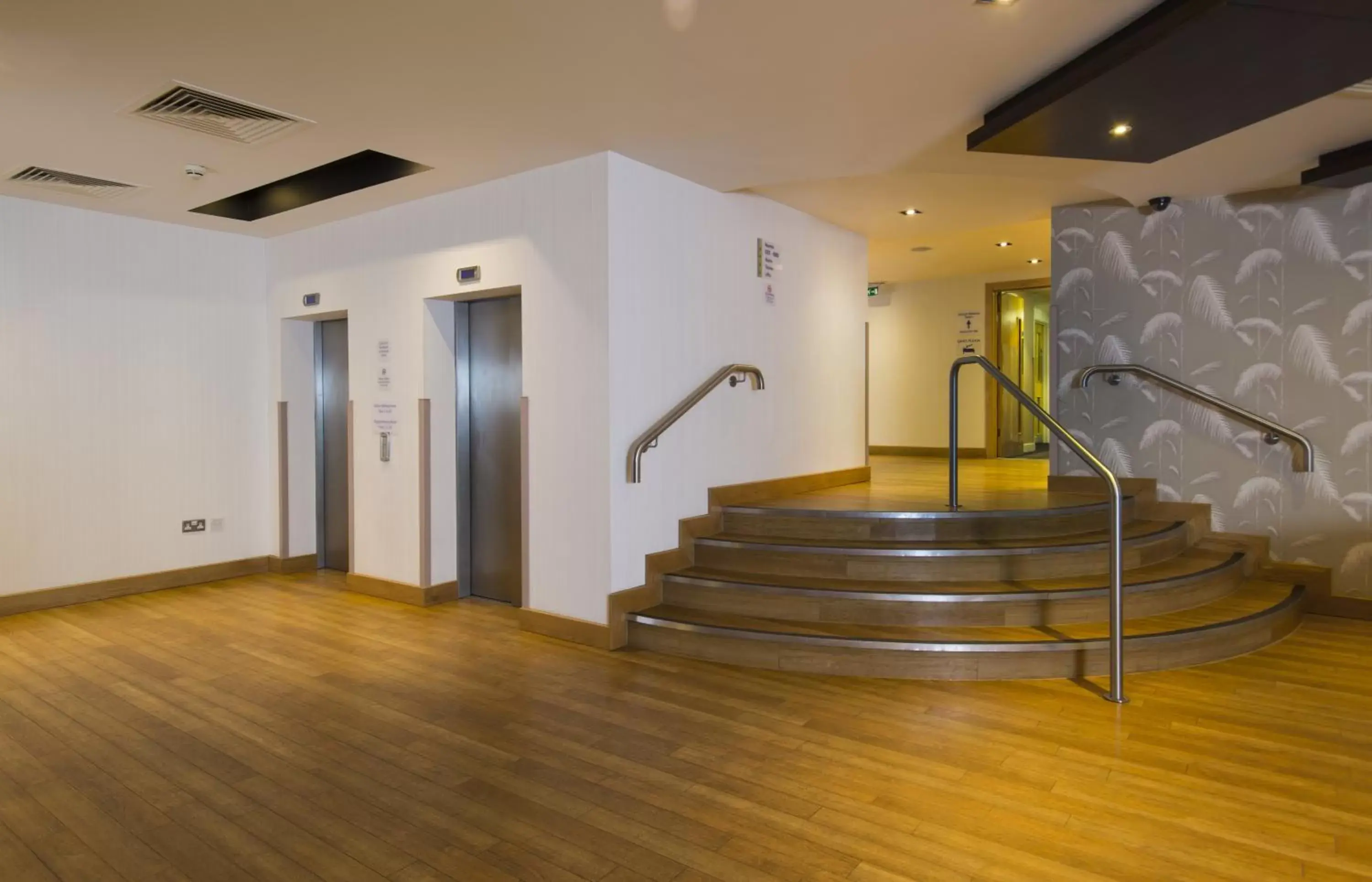 Decorative detail, Lobby/Reception in Holiday Inn Express London - Epsom Downs, an IHG Hotel