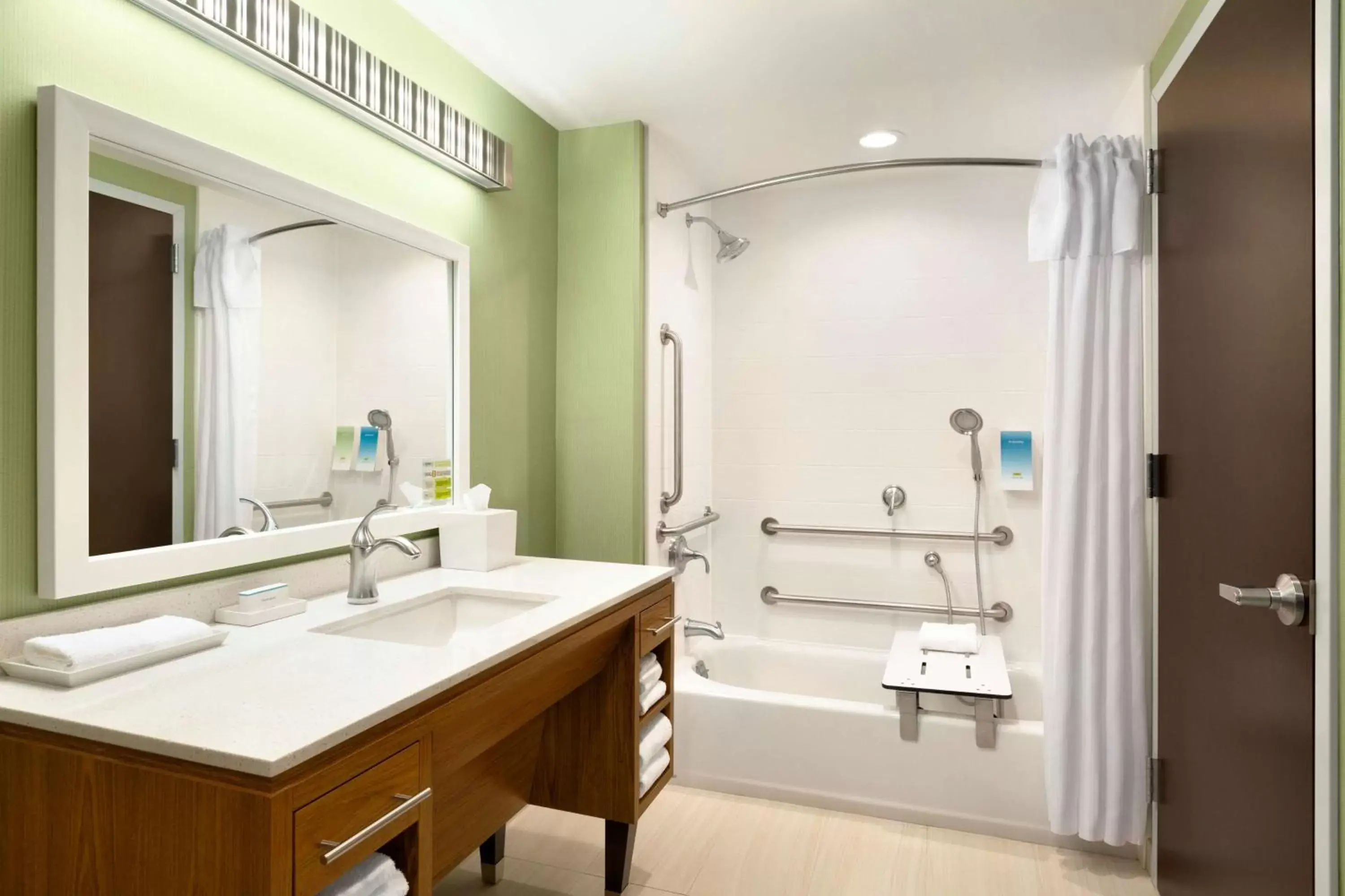 Bathroom in Home2 Suites By Hilton Hasbrouck Heights