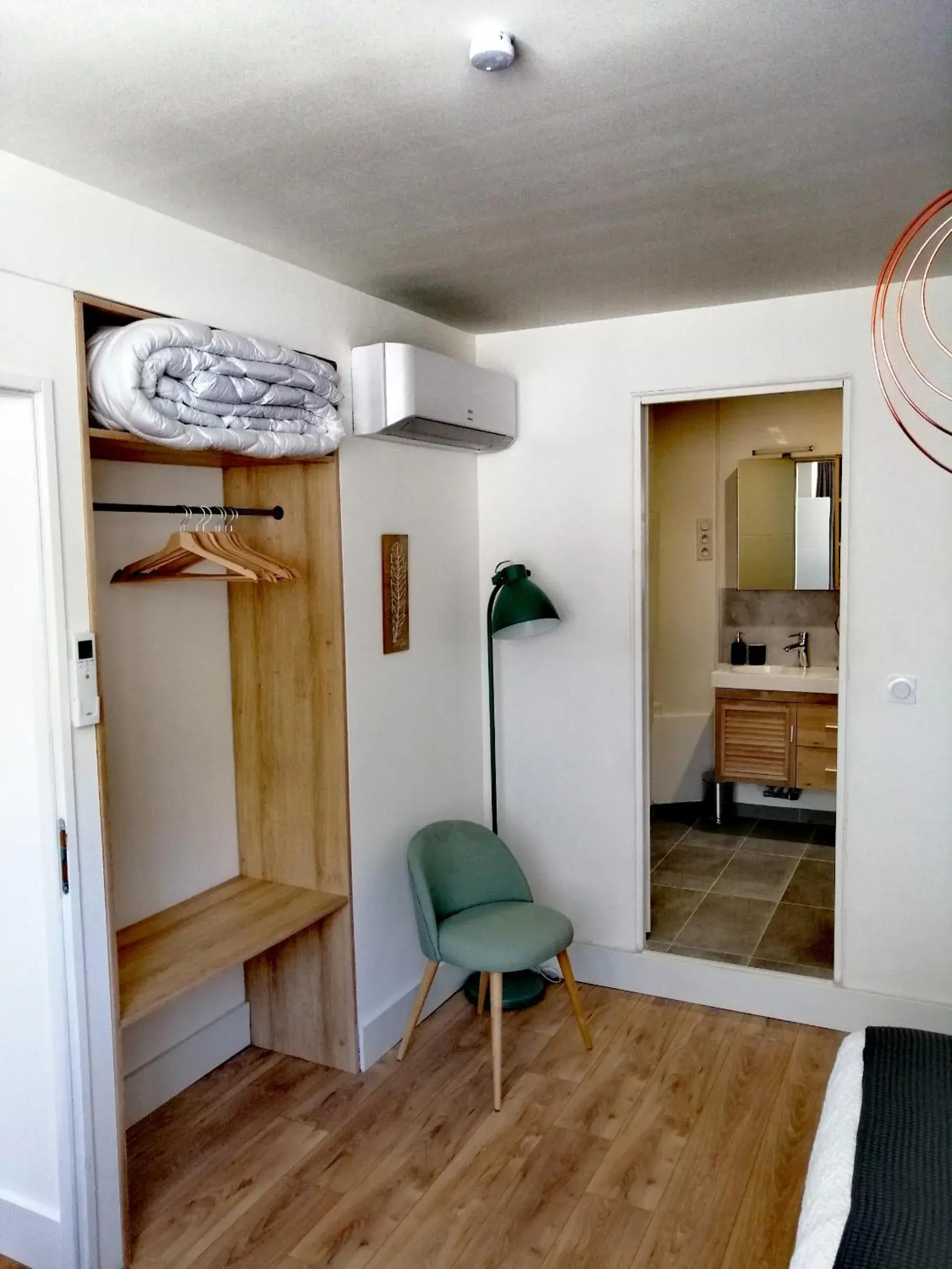 Bedroom, Seating Area in La Maison Grivolas