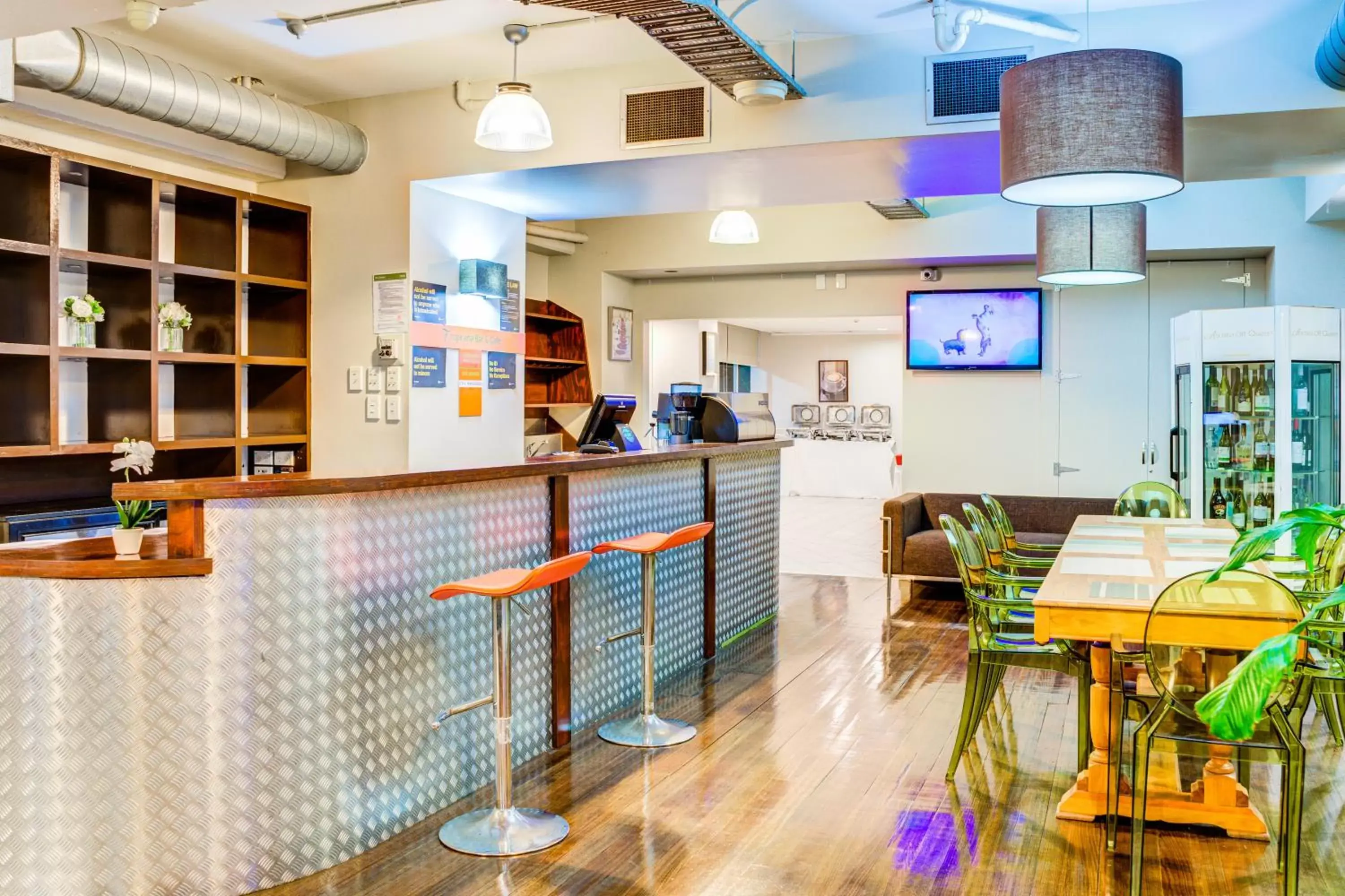 Lounge or bar in Ascotia Off Queen Lounge or bar in Ascotia Off Queen