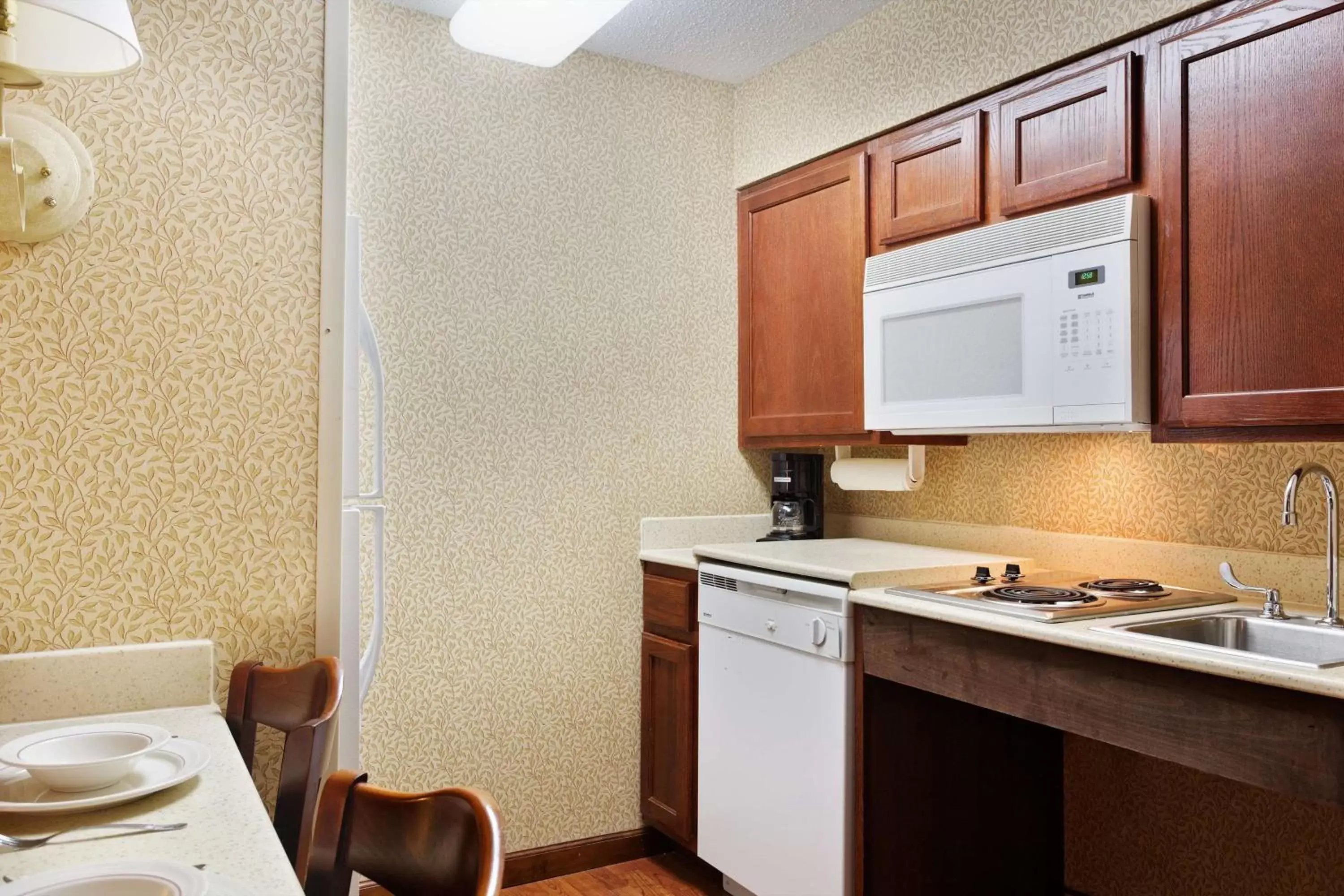 King Room - Mobility/Hearing Accessible in Homewood Suites by Hilton Richmond - Airport King Room - Mobility/Hearing Accessible in Homewood Suites by Hilton Richmond - Airport