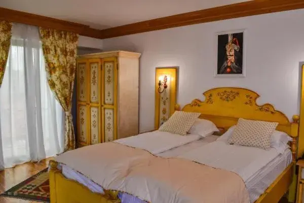 Bed in Casa Comana Boutique Hotel