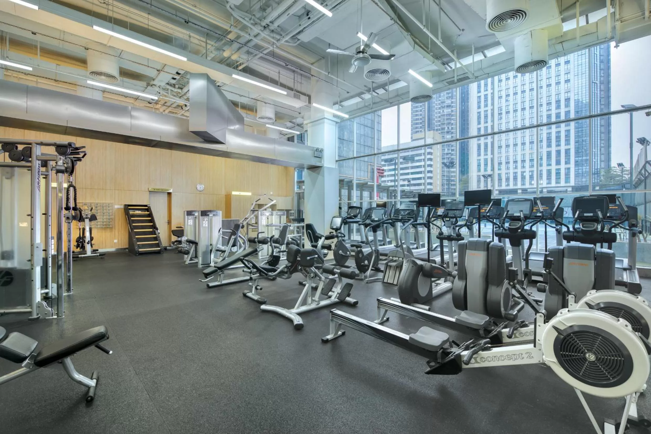 Fitness centre/facilities in Crowne Plaza Guangzhou City Centre by IHG