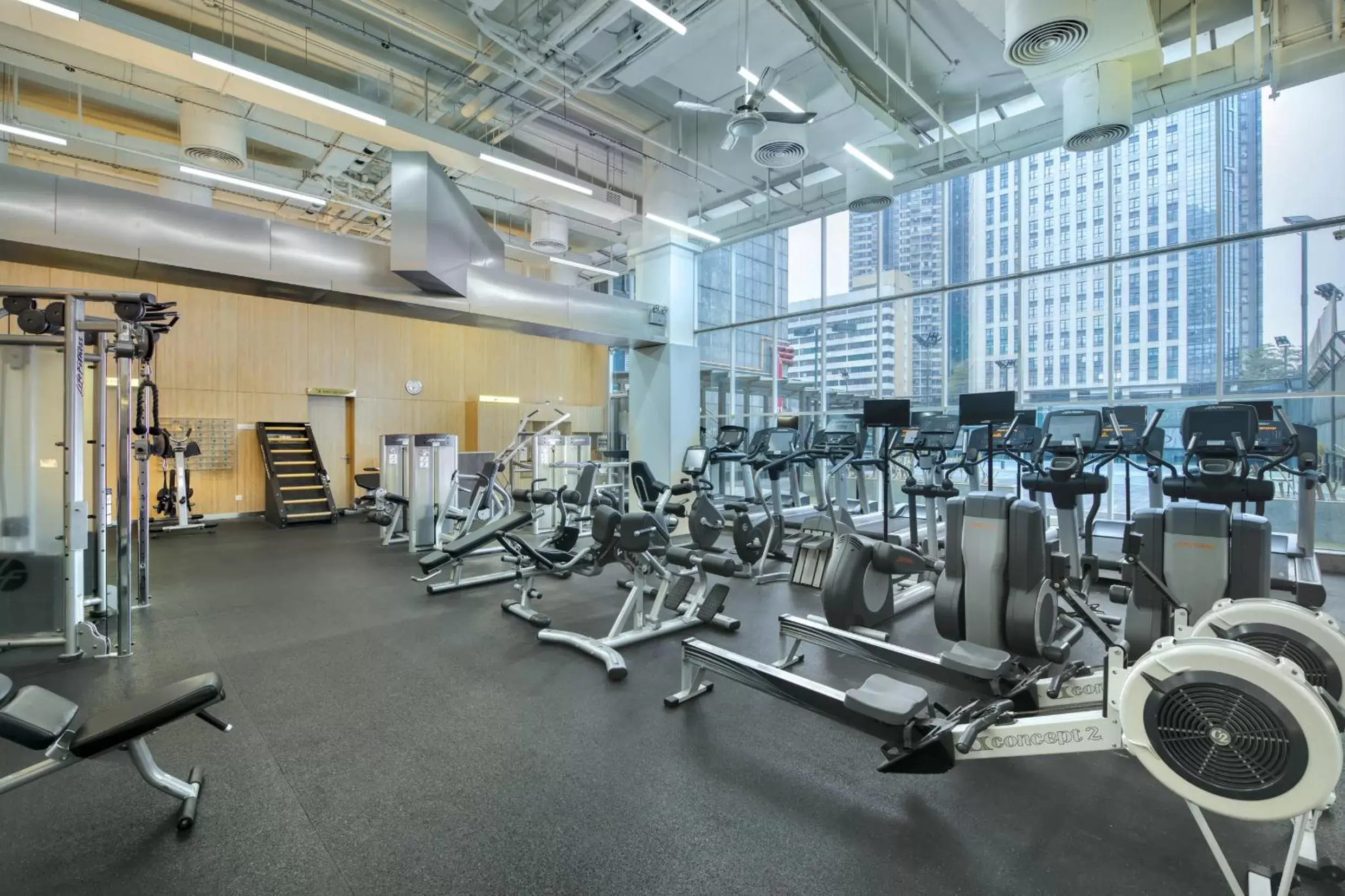 Fitness centre/facilities, Fitness Center/Facilities in Crowne Plaza Guangzhou City Centre, an IHG Hotel