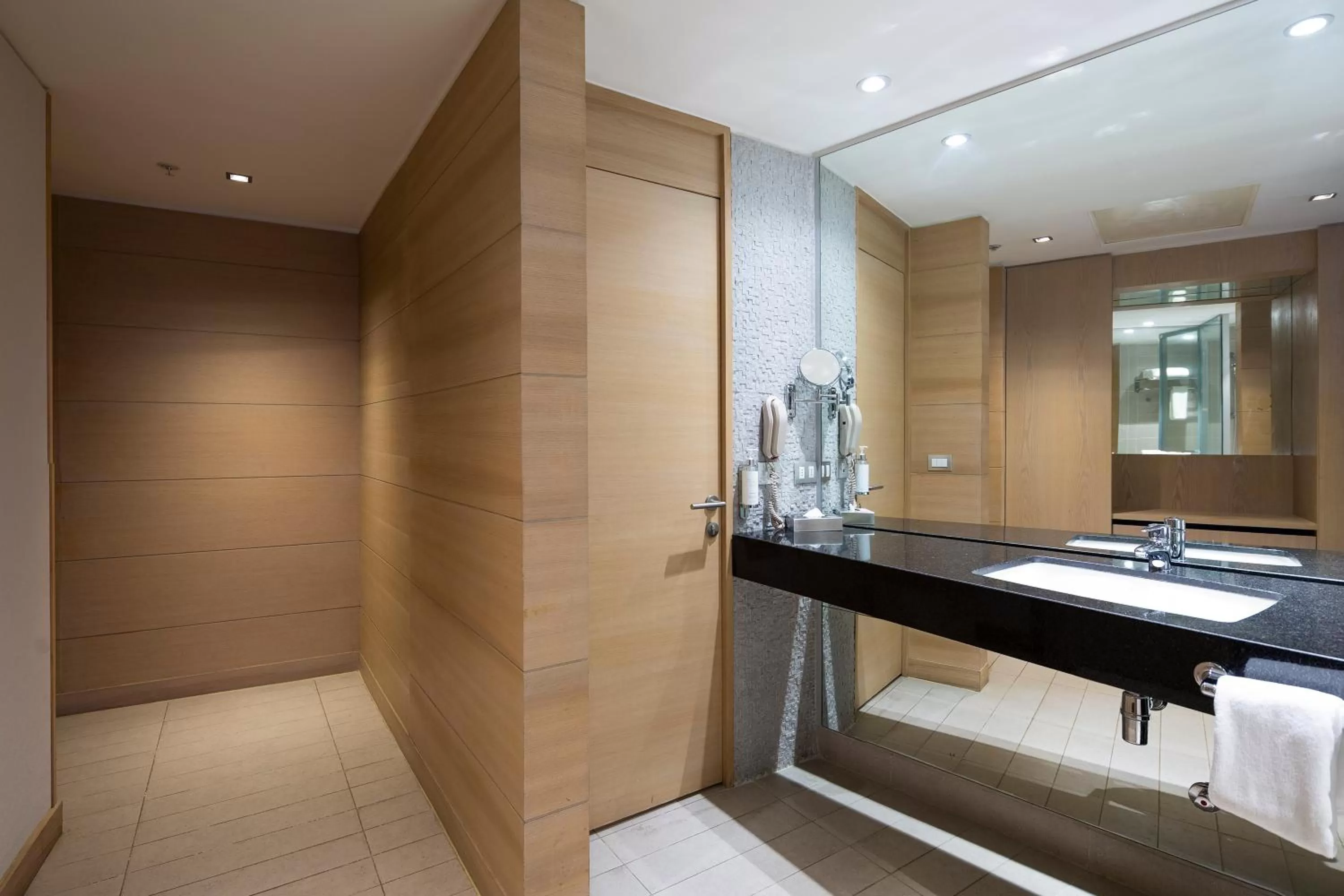 Decorative detail in Wyndham Concepcion Pettra