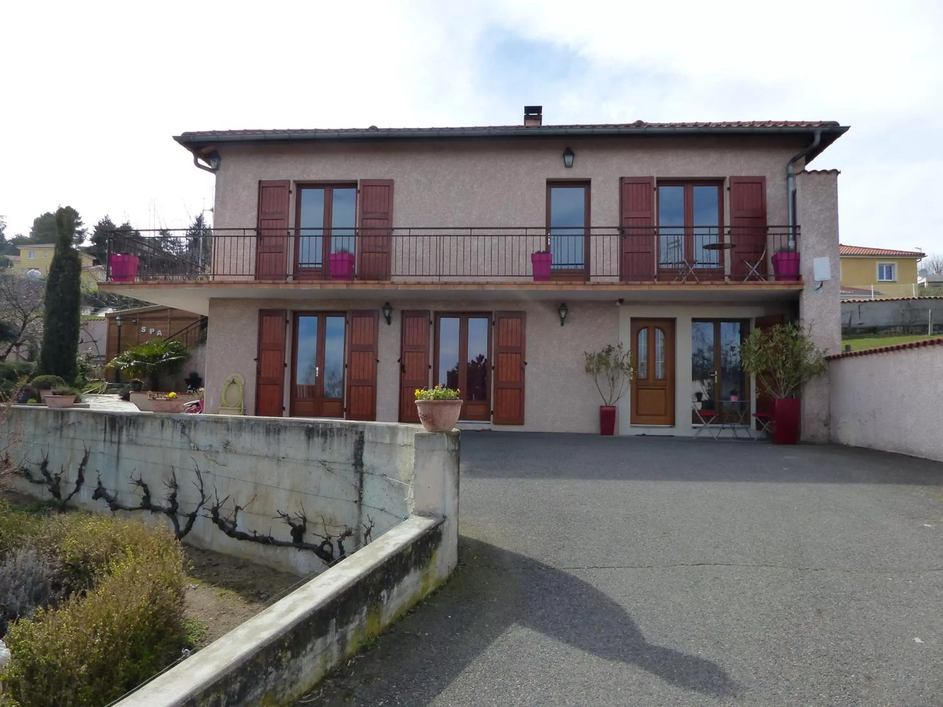 Property Building in Chambre d'Hôtes des Lys